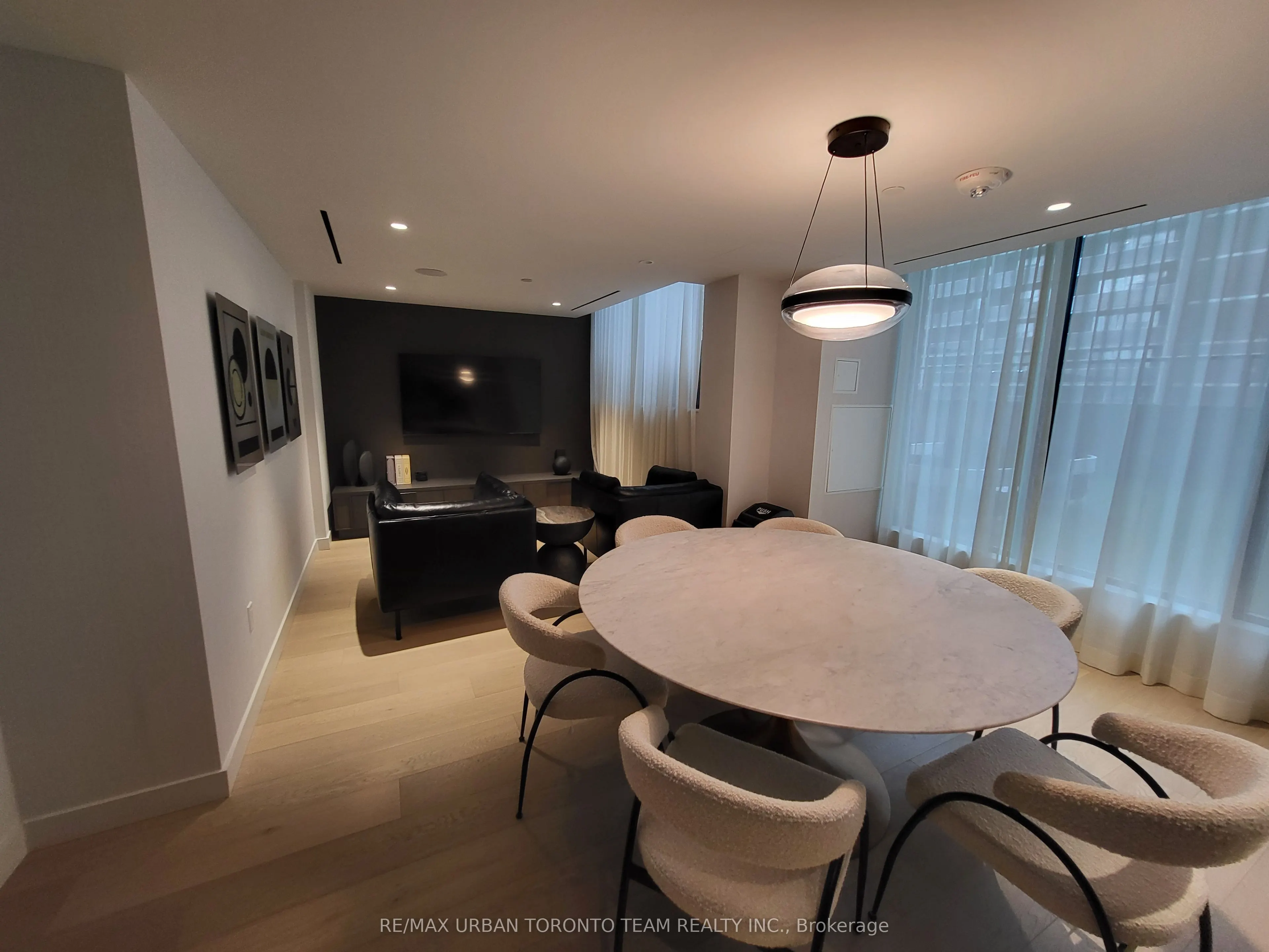 127 Broadway Avenue #3013