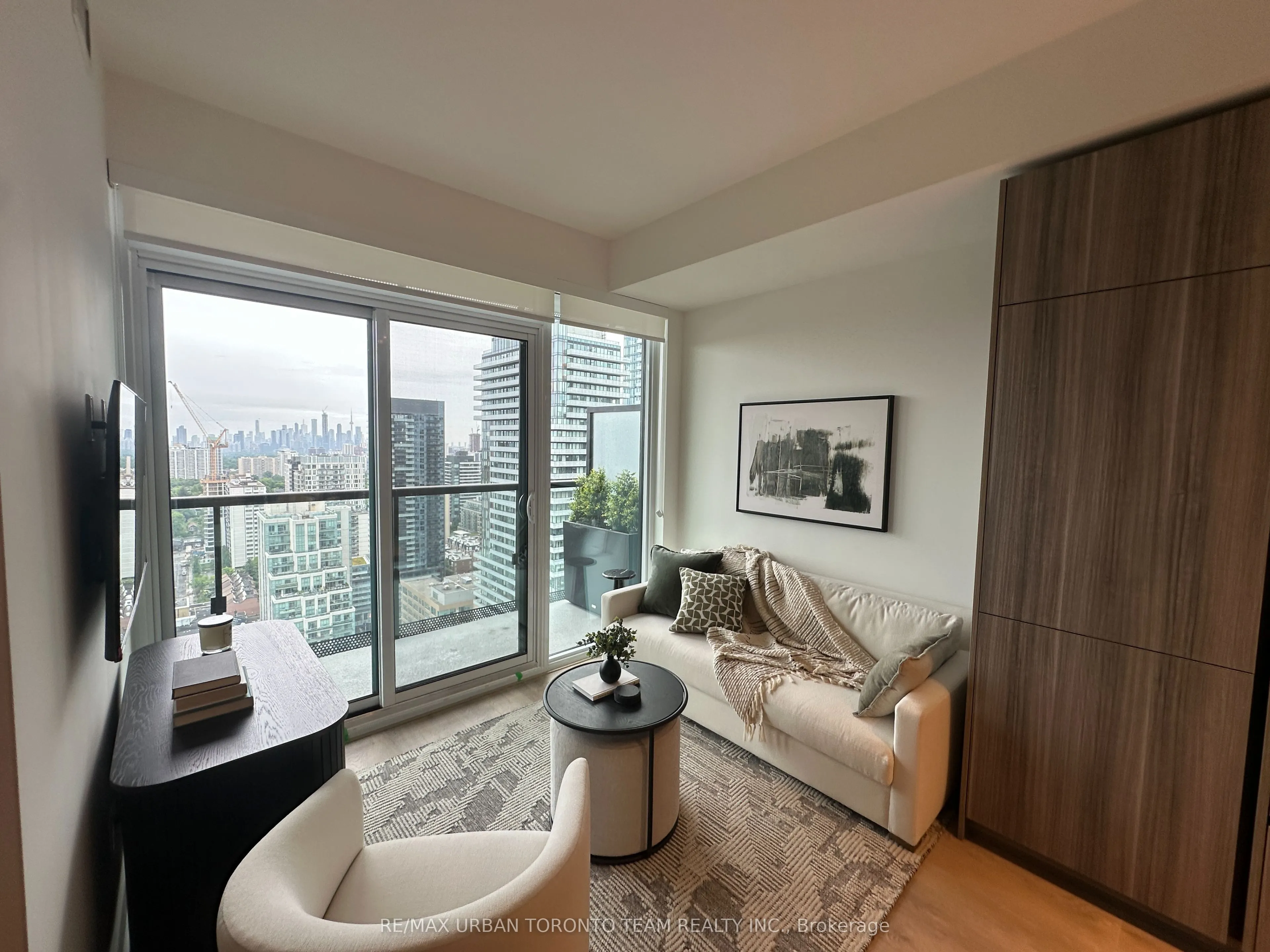127 Broadway Avenue #3013
