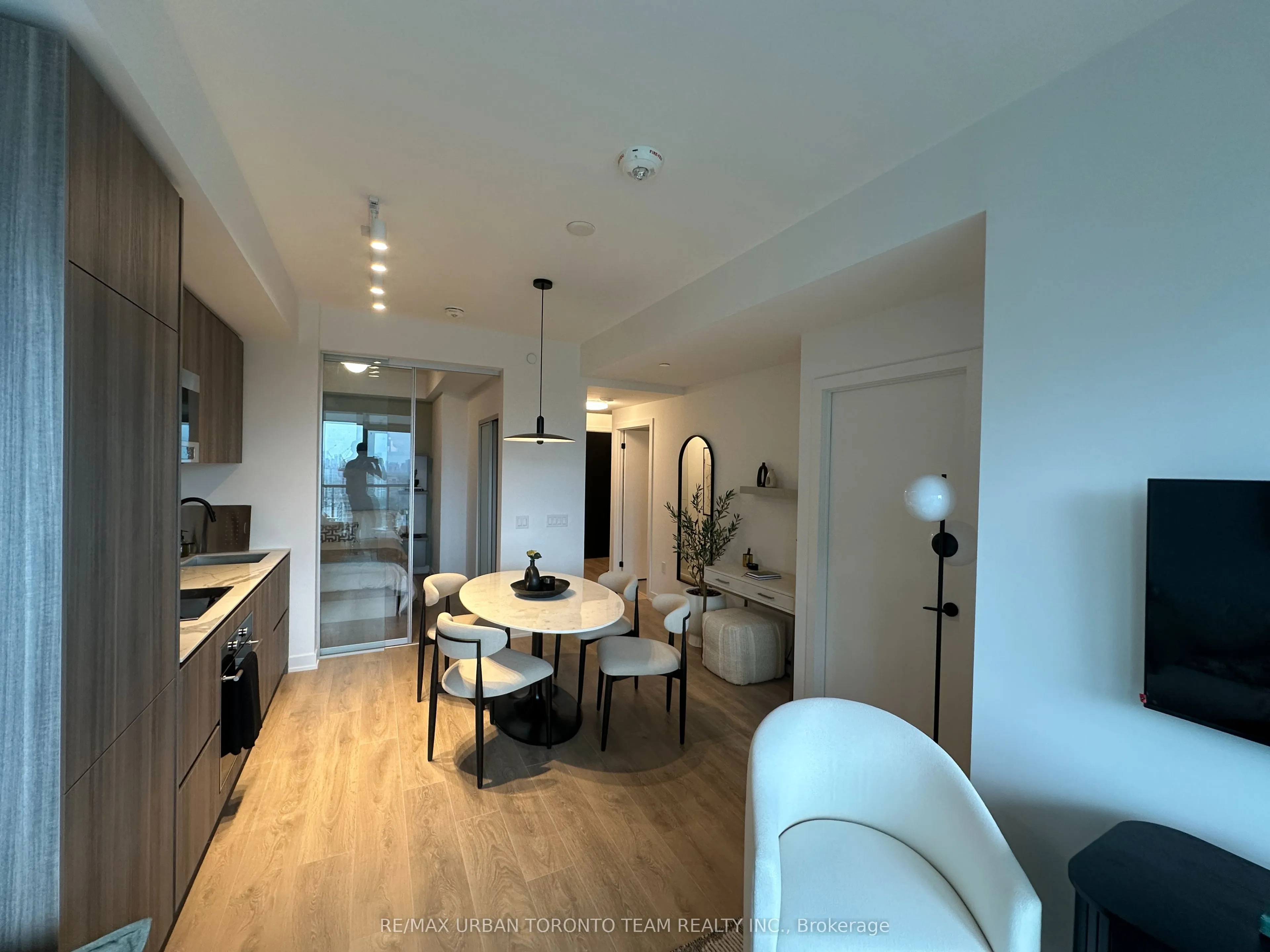 127 Broadway Avenue #3013