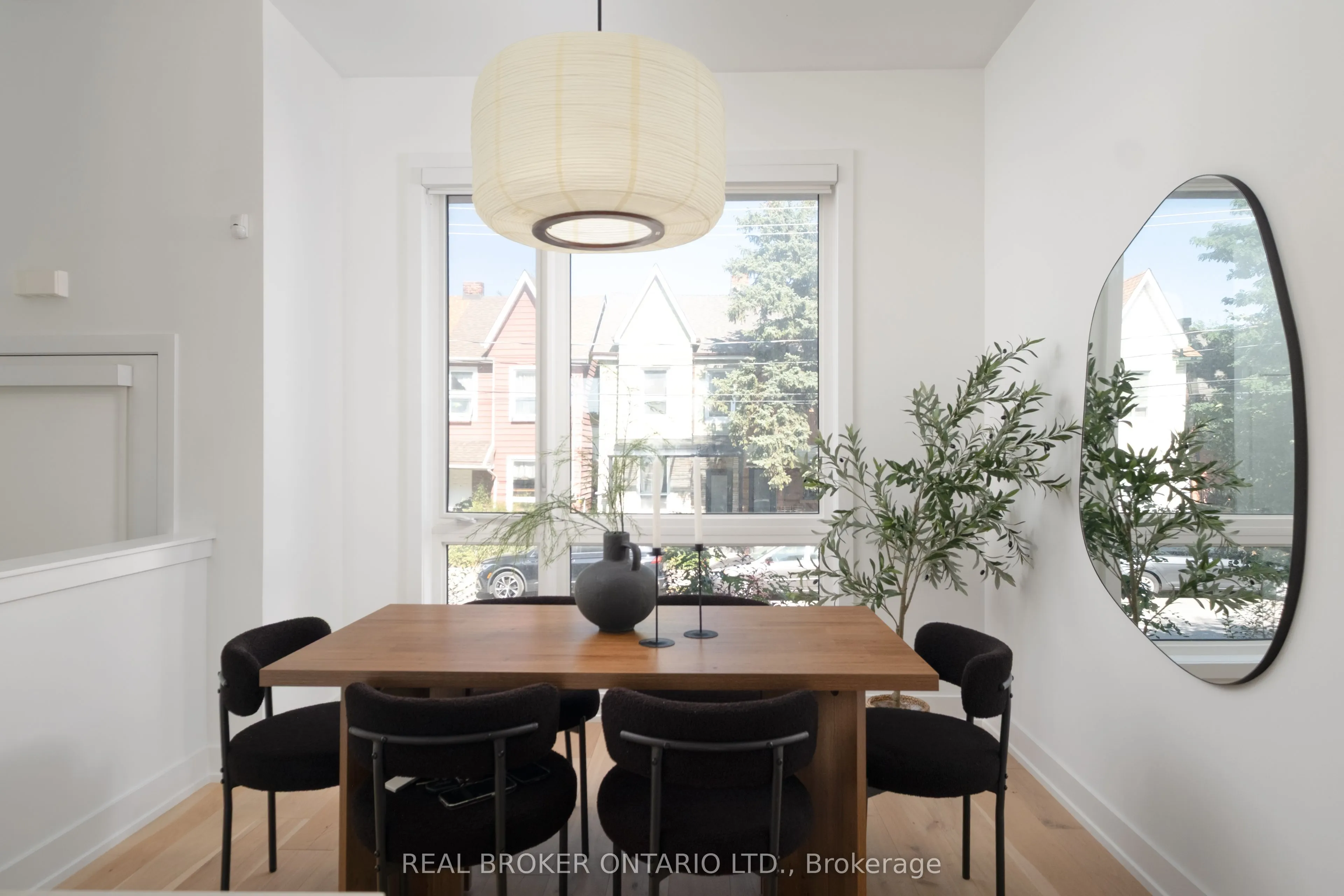 62A Perth Avenue
