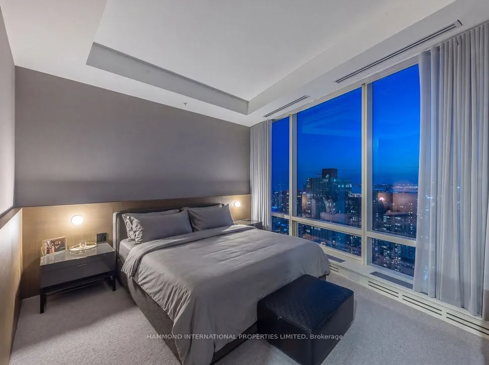 180 University Avenue #5803