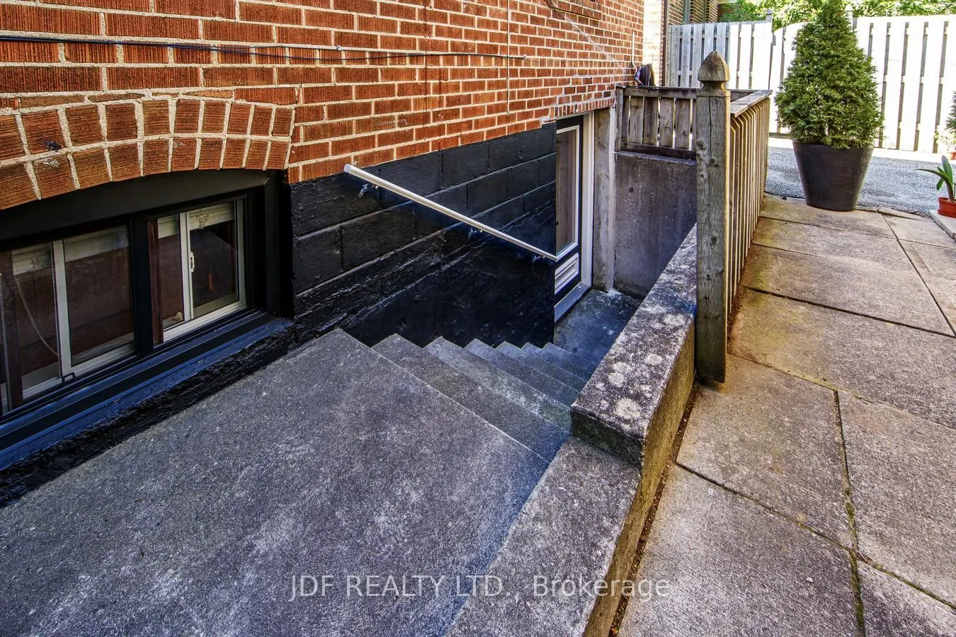 313 Vaughan Road