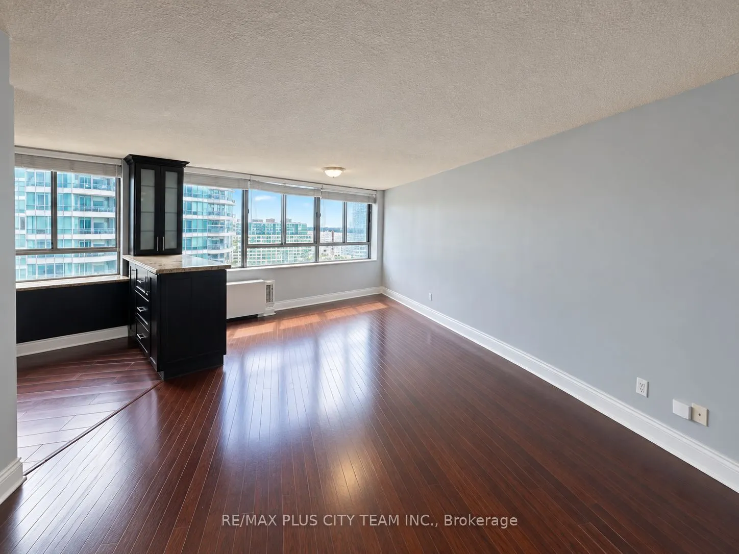 250 Queens Quay W #1506
