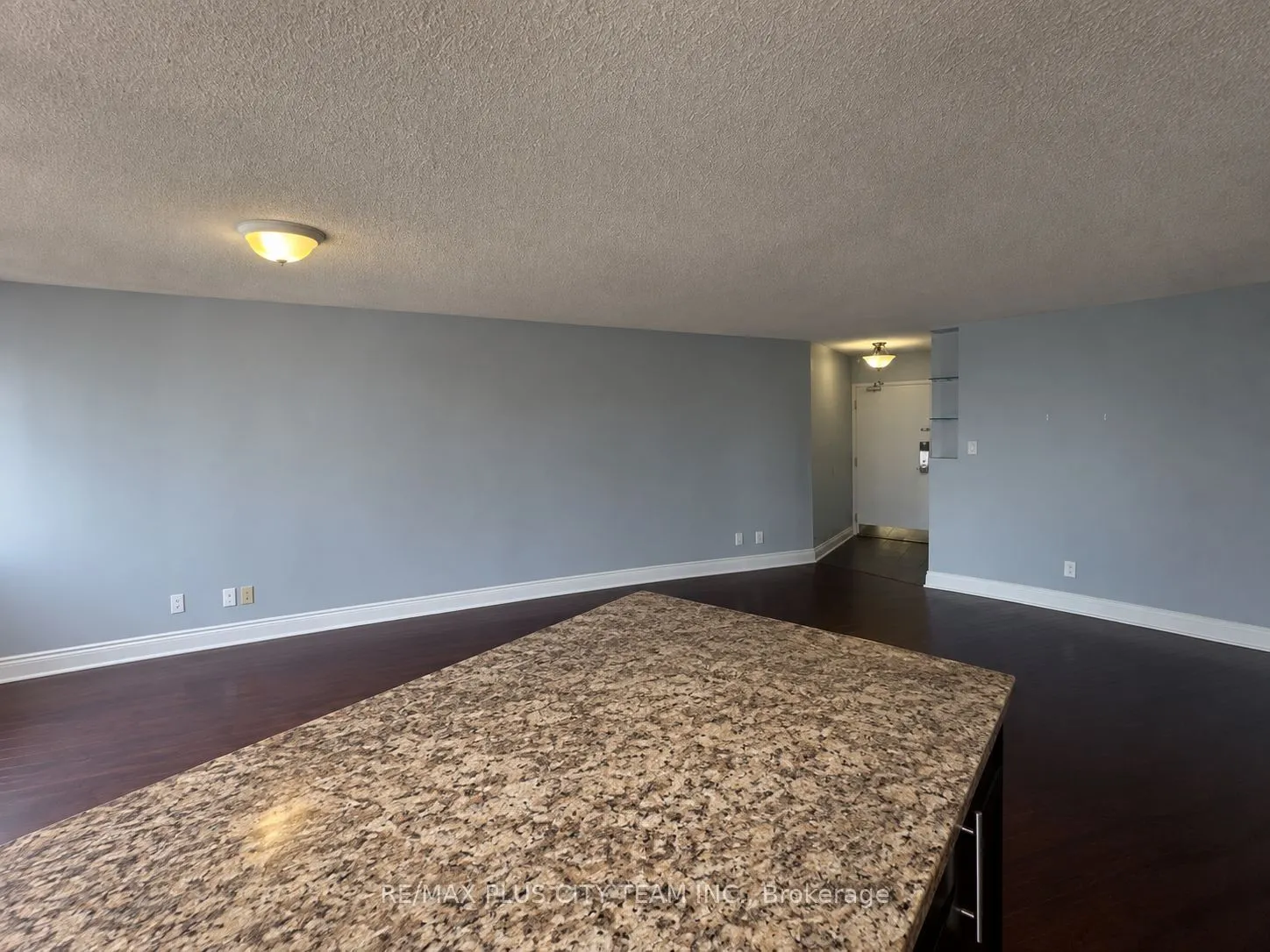 250 Queens Quay W #1506
