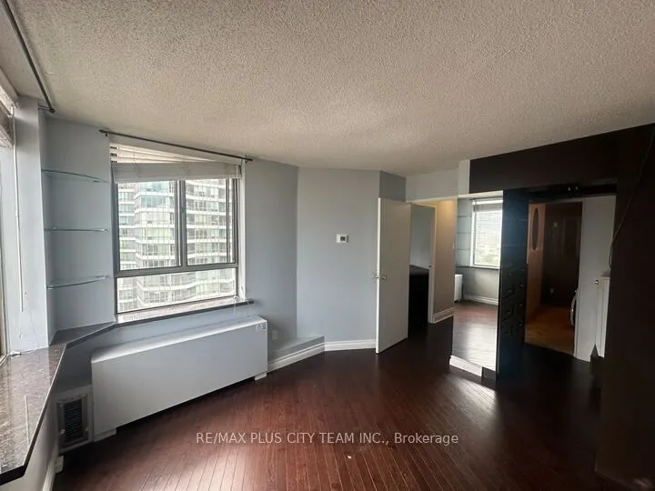 250 Queens Quay W #1506