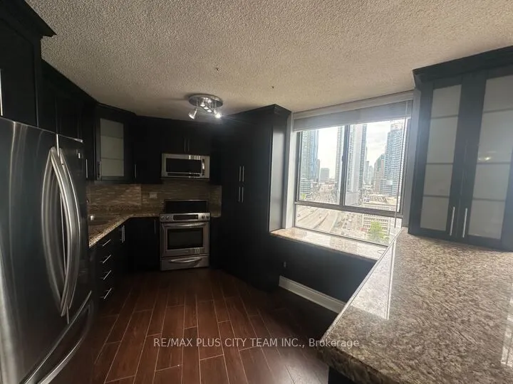 250 Queens Quay W #1506