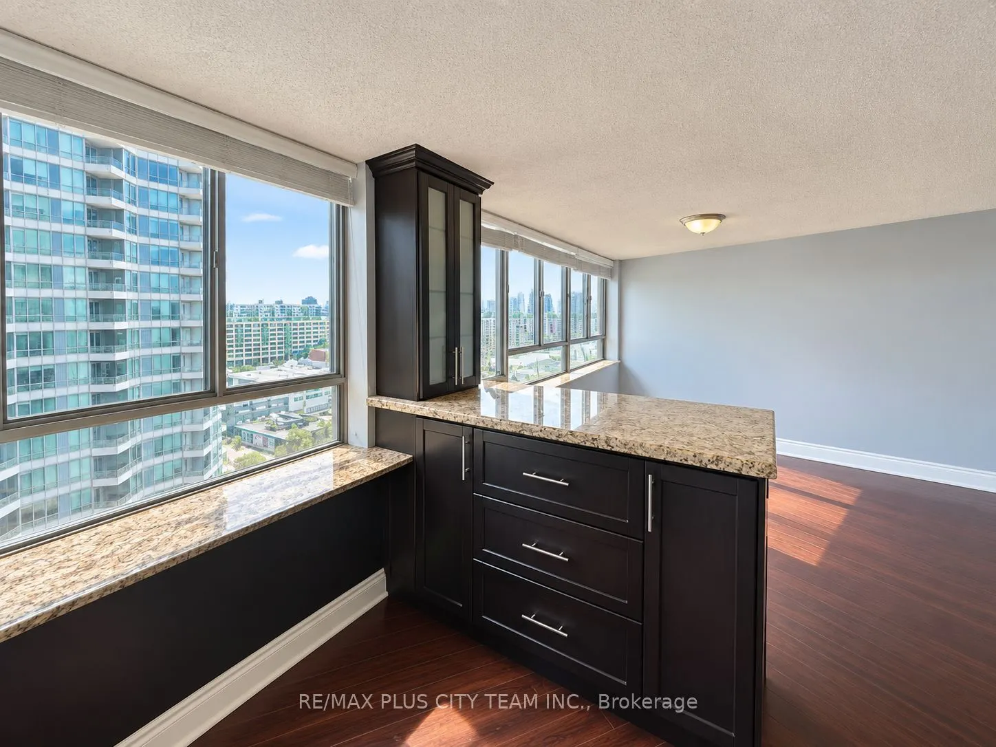 250 Queens Quay W #1506