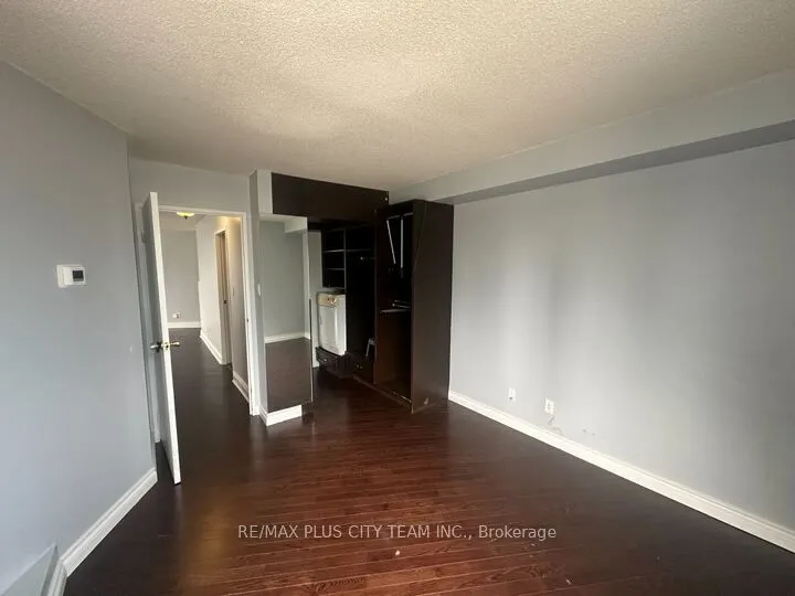 250 Queens Quay W #1506