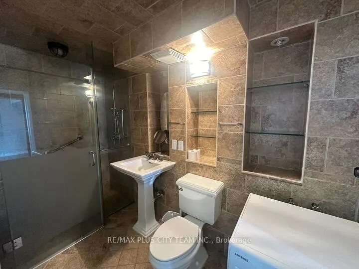 250 Queens Quay W #1506