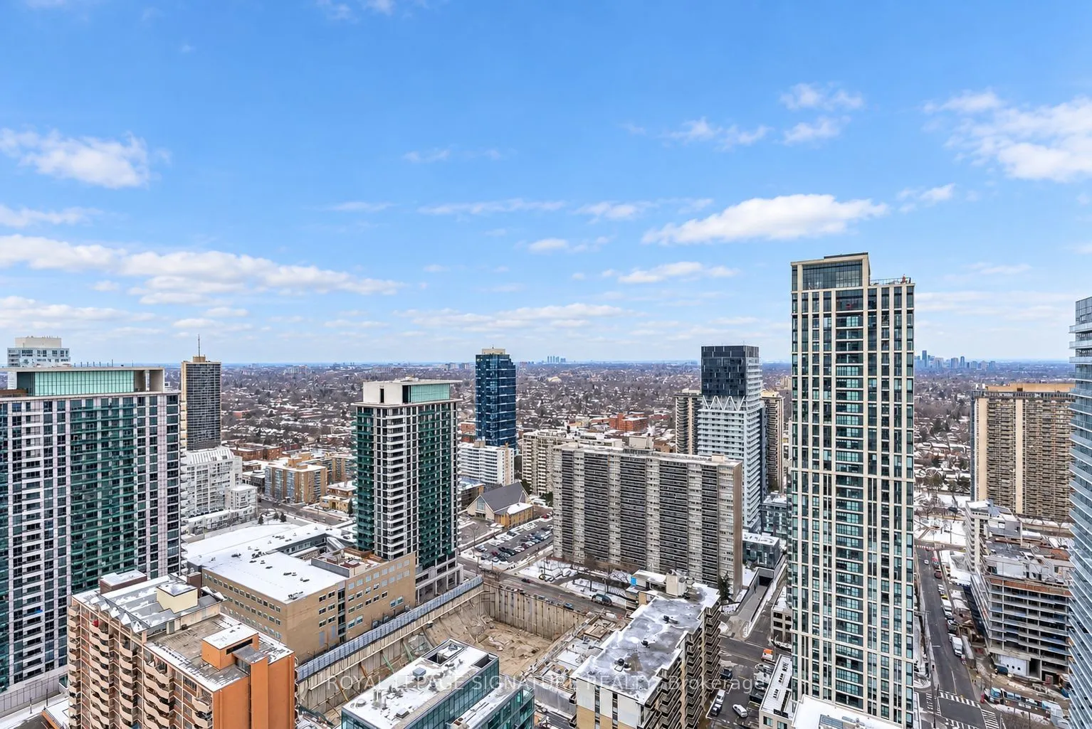 161 Roehampton Avenue #3604
