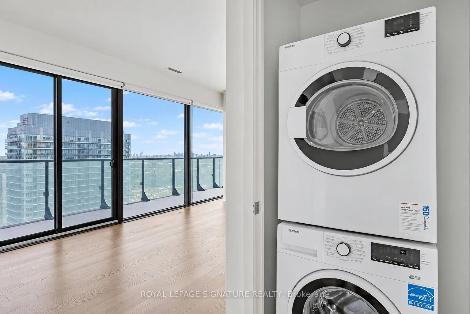 161 Roehampton Avenue #3604