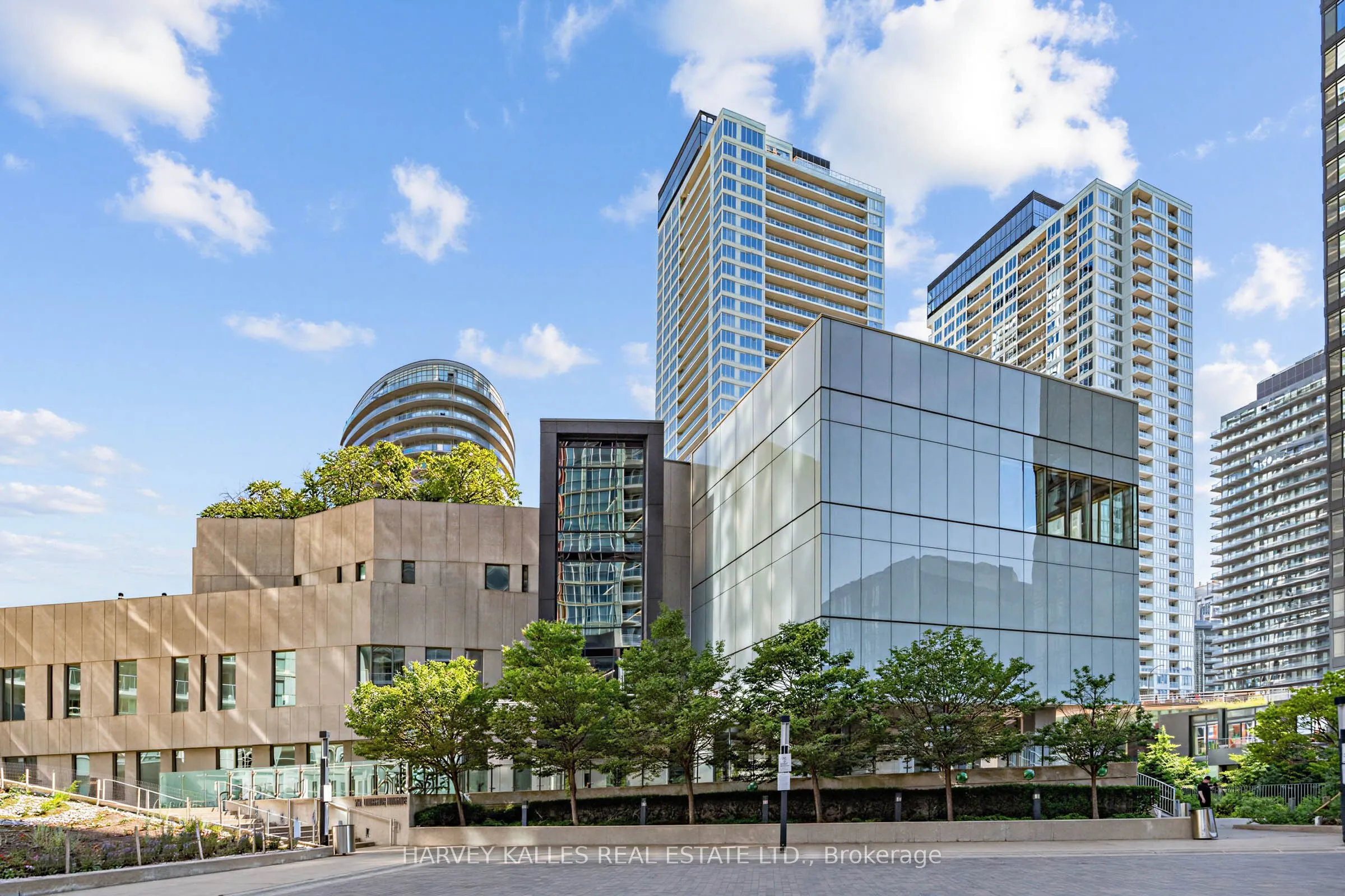 90 Queens Wharf Road #608