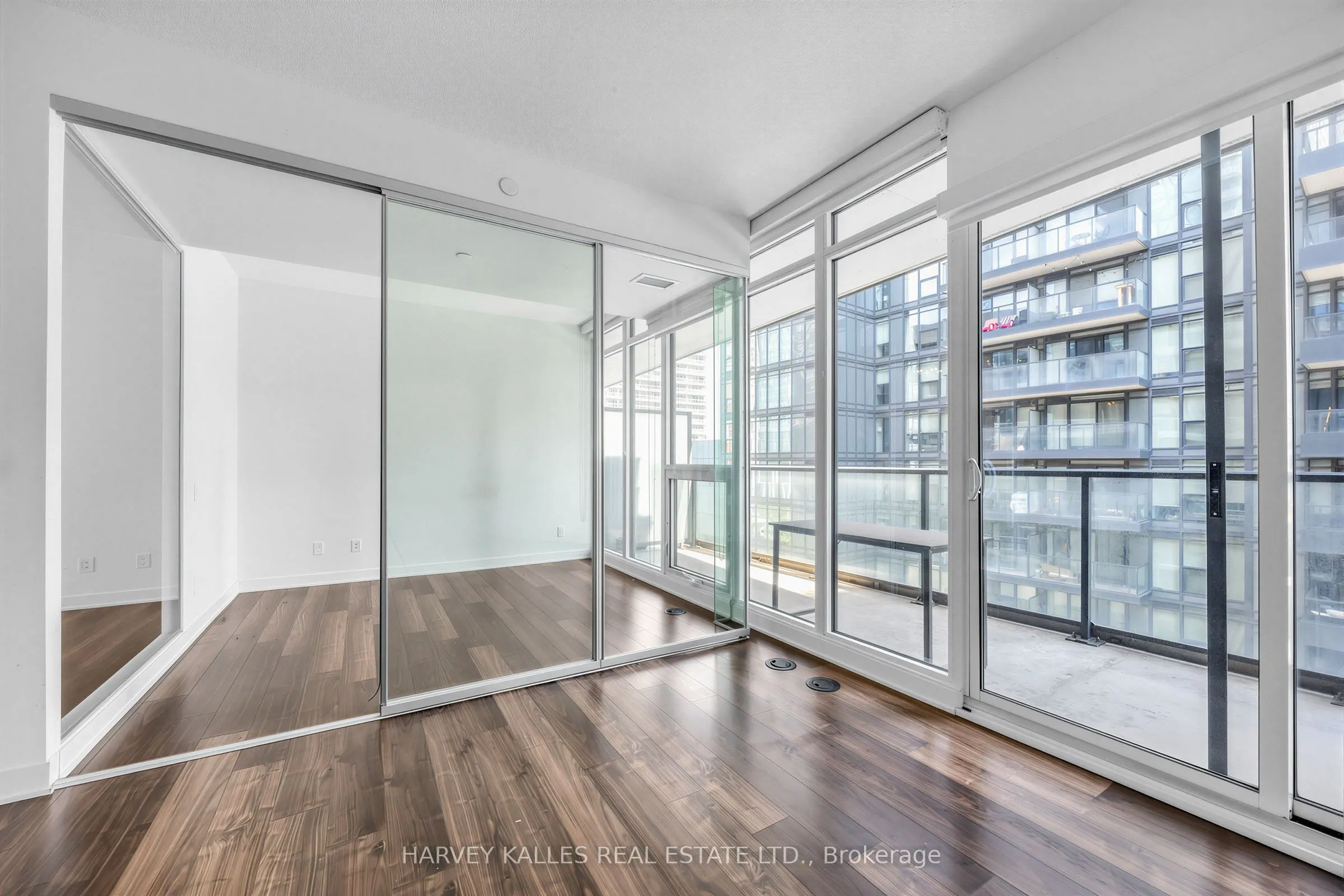 90 Queens Wharf Road #608