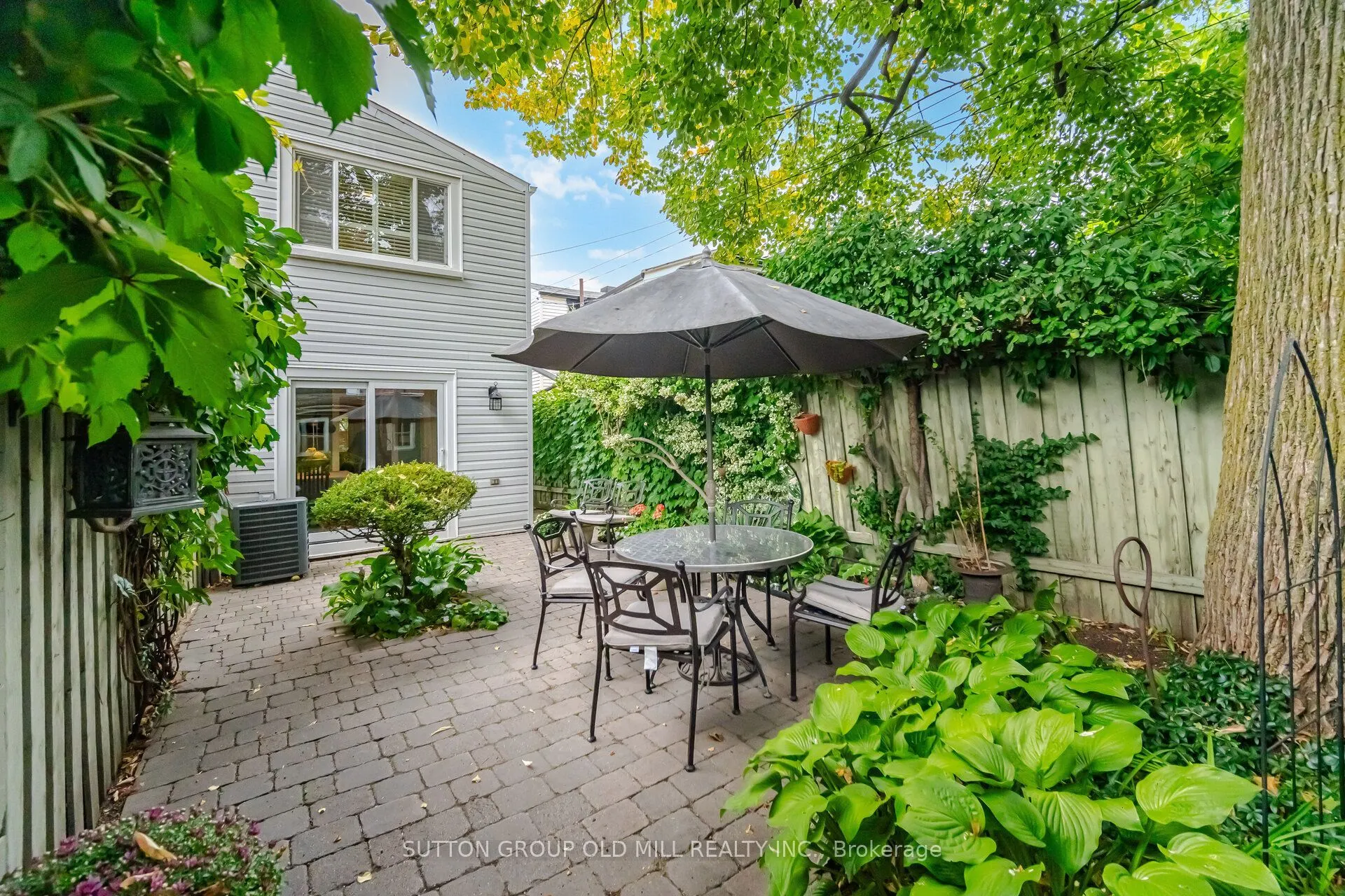 111 Palmerston Avenue
