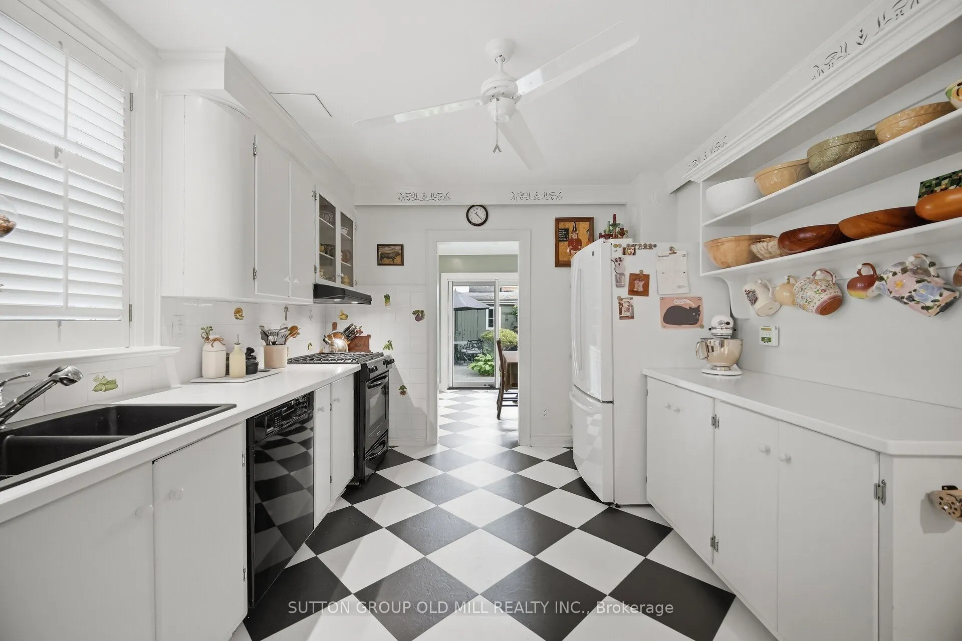 111 Palmerston Avenue