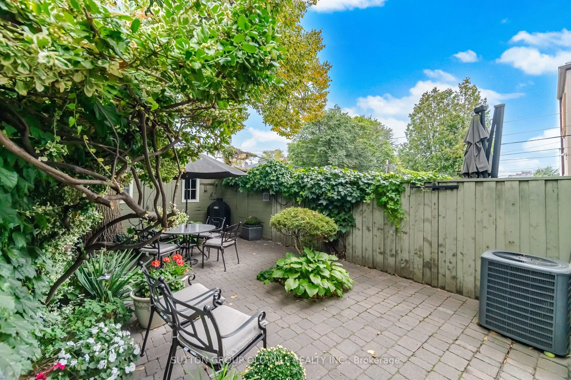 111 Palmerston Avenue