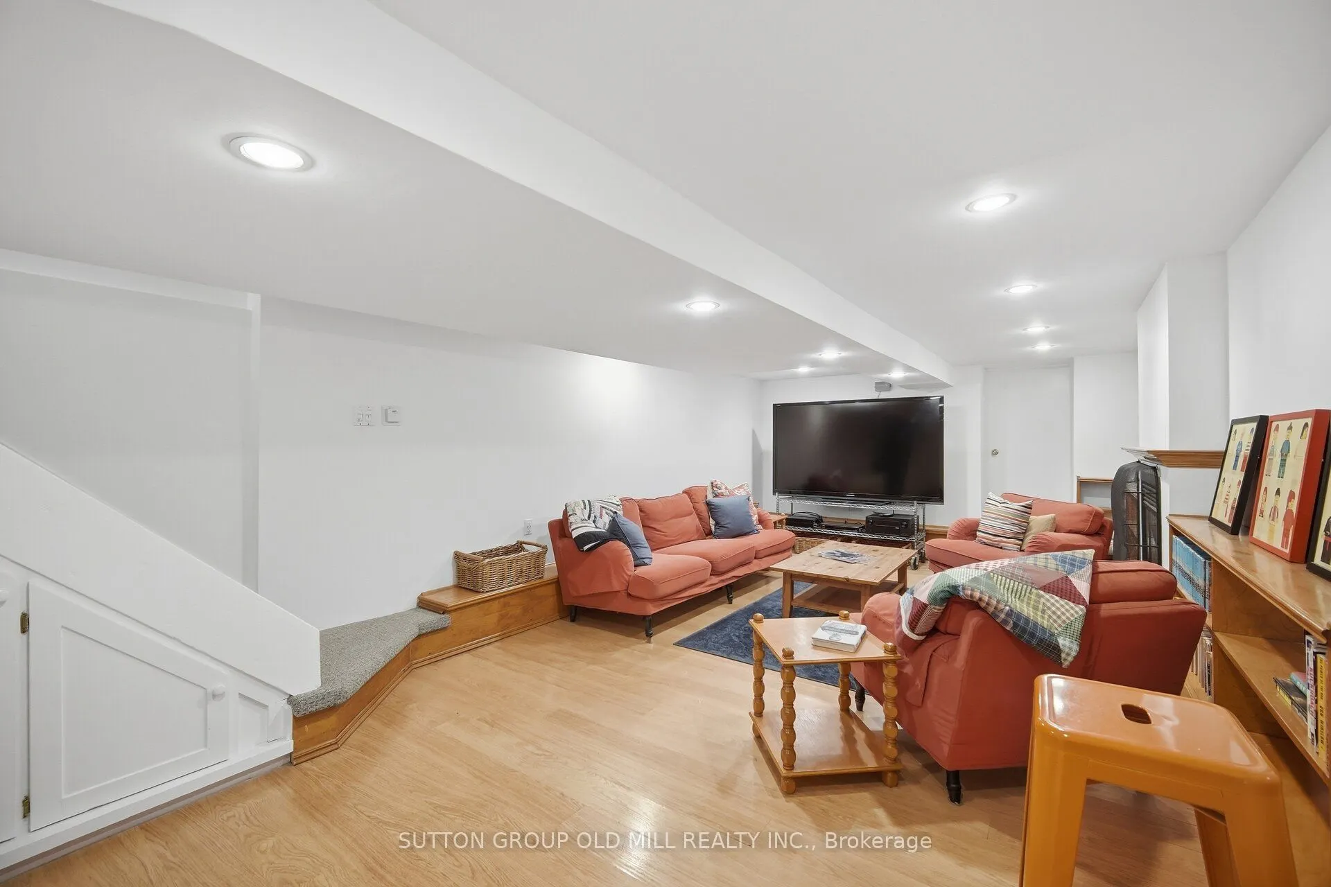 111 Palmerston Avenue