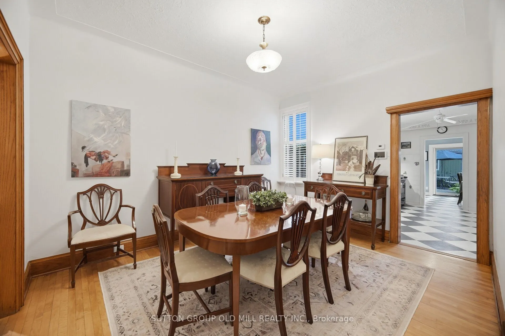 111 Palmerston Avenue