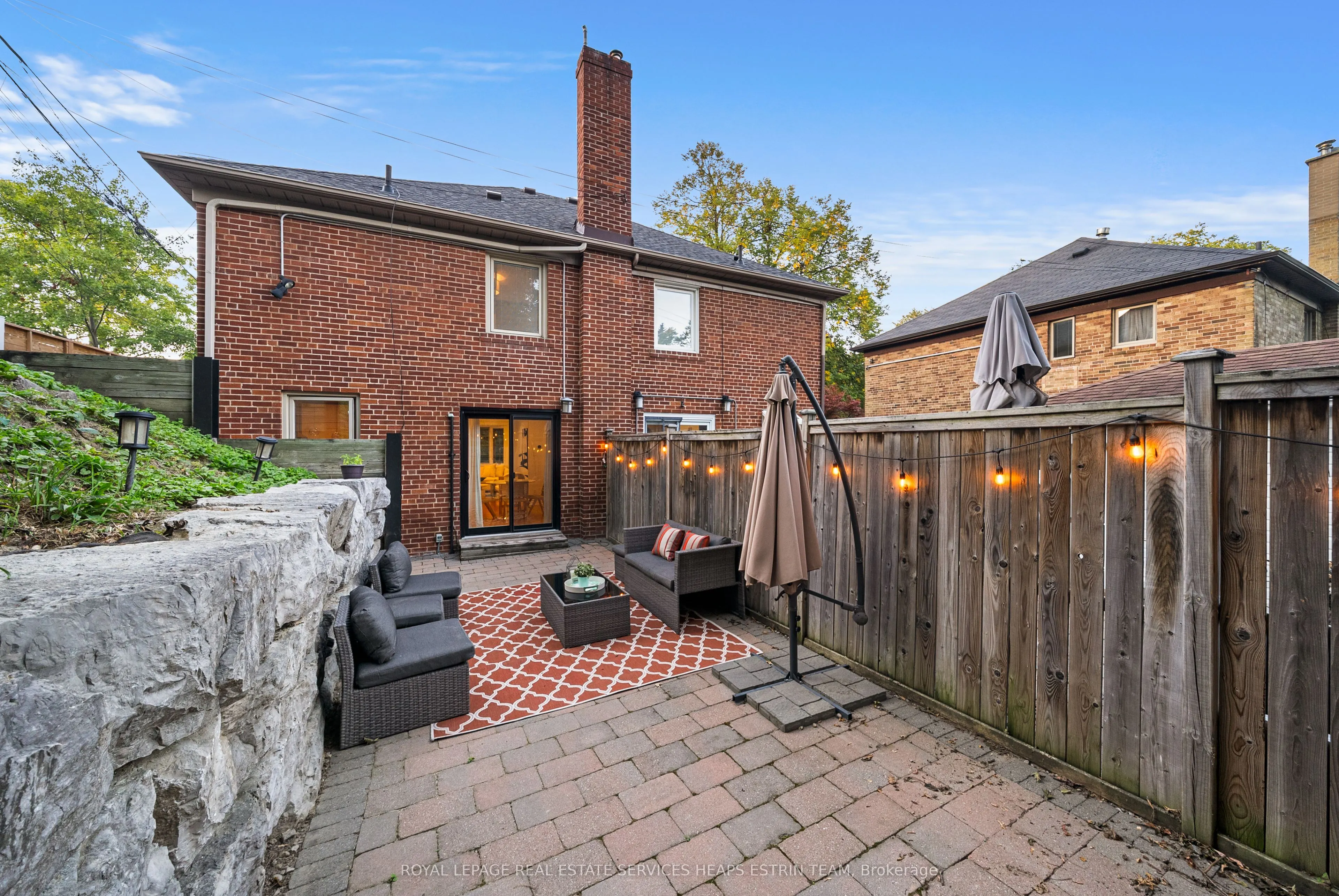 565 Roehampton Avenue