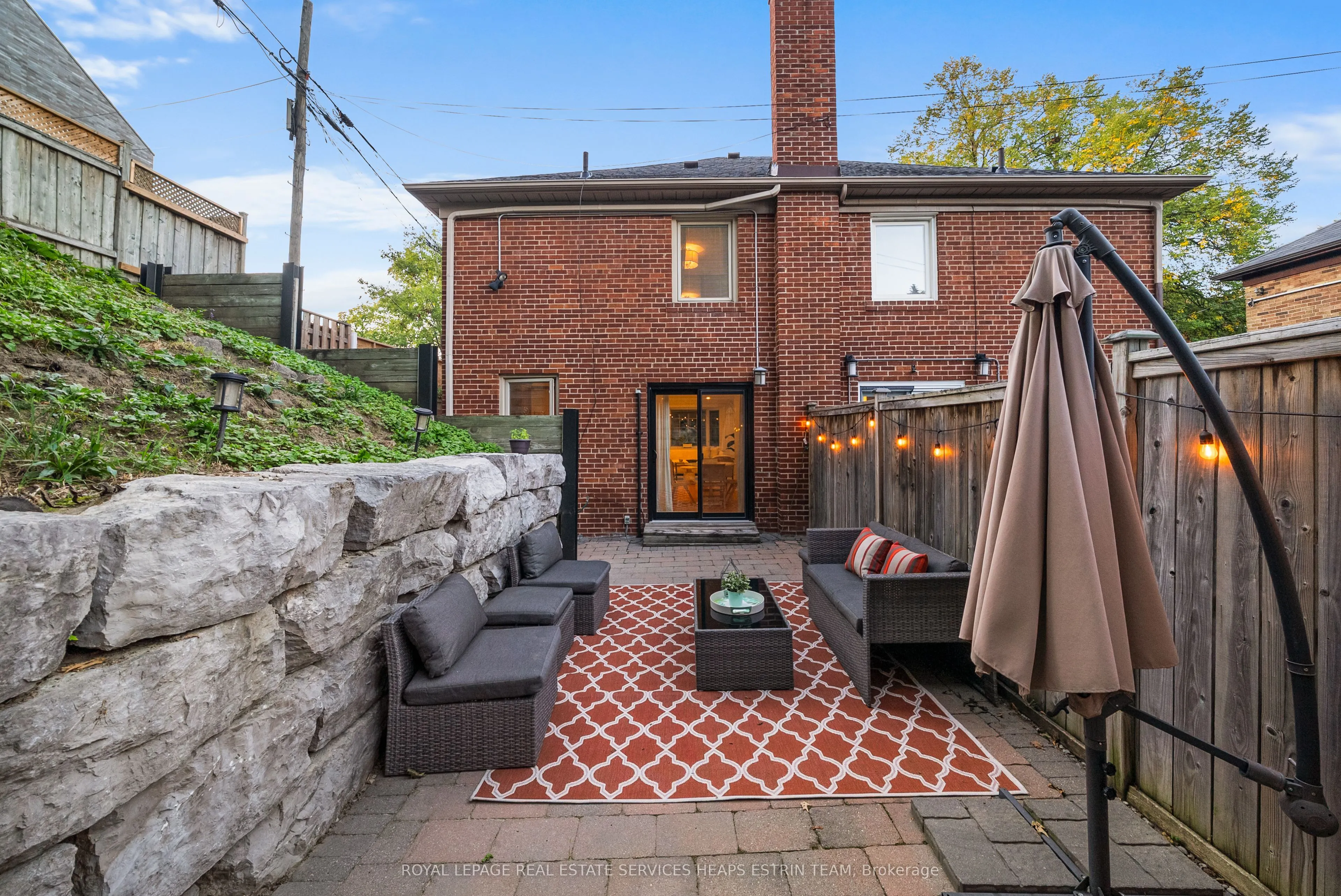 565 Roehampton Avenue