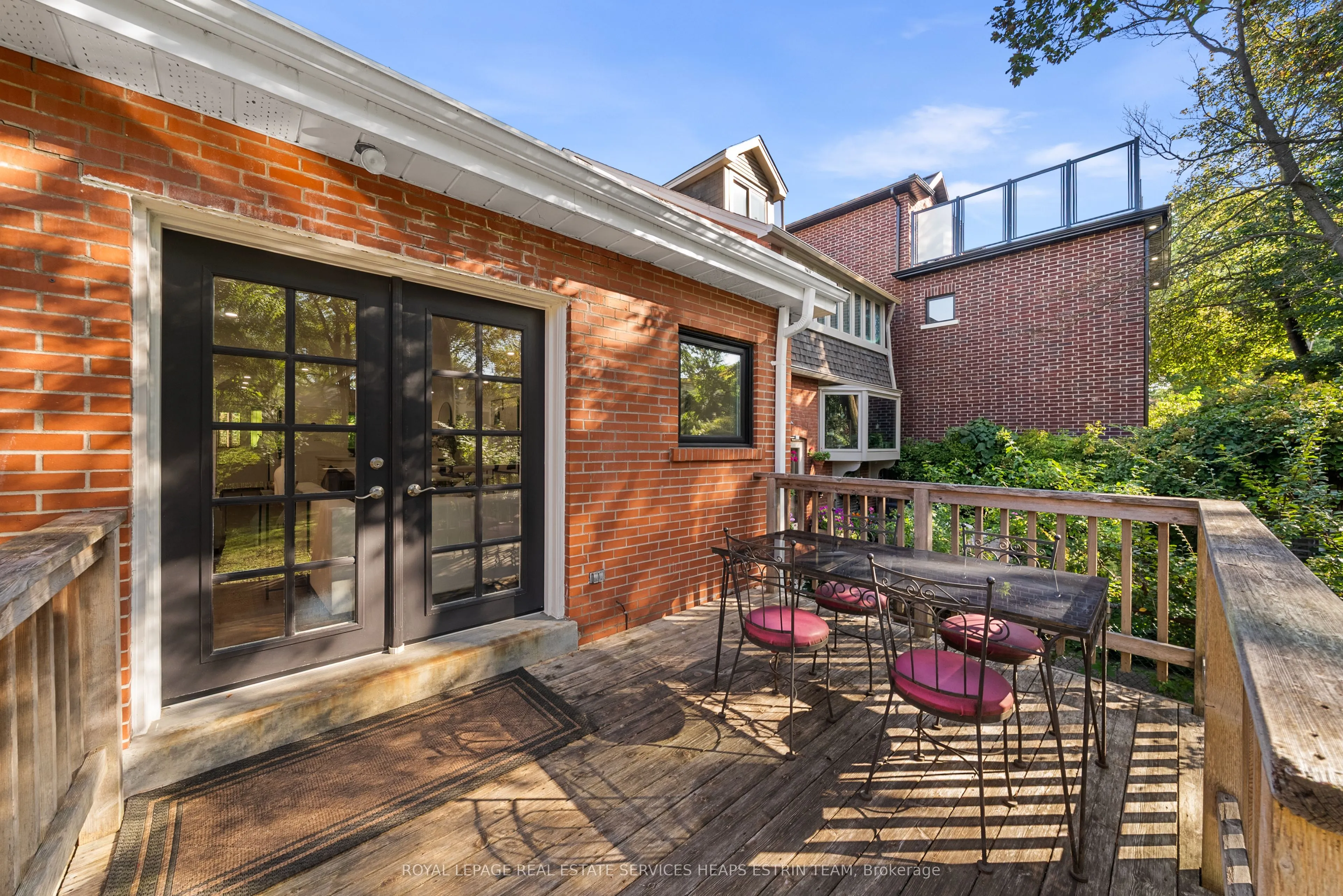 231 Heath Street E