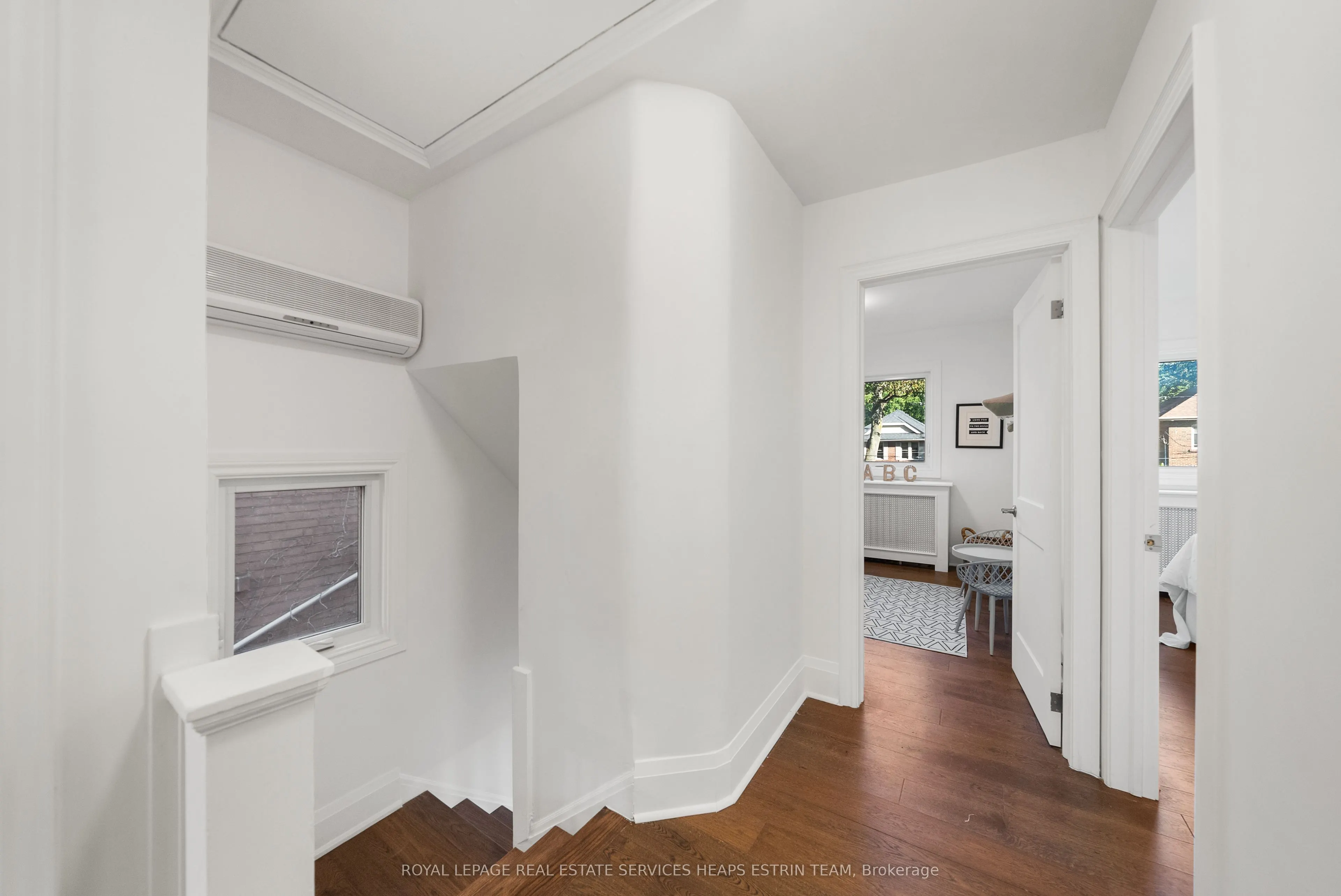 231 Heath Street E