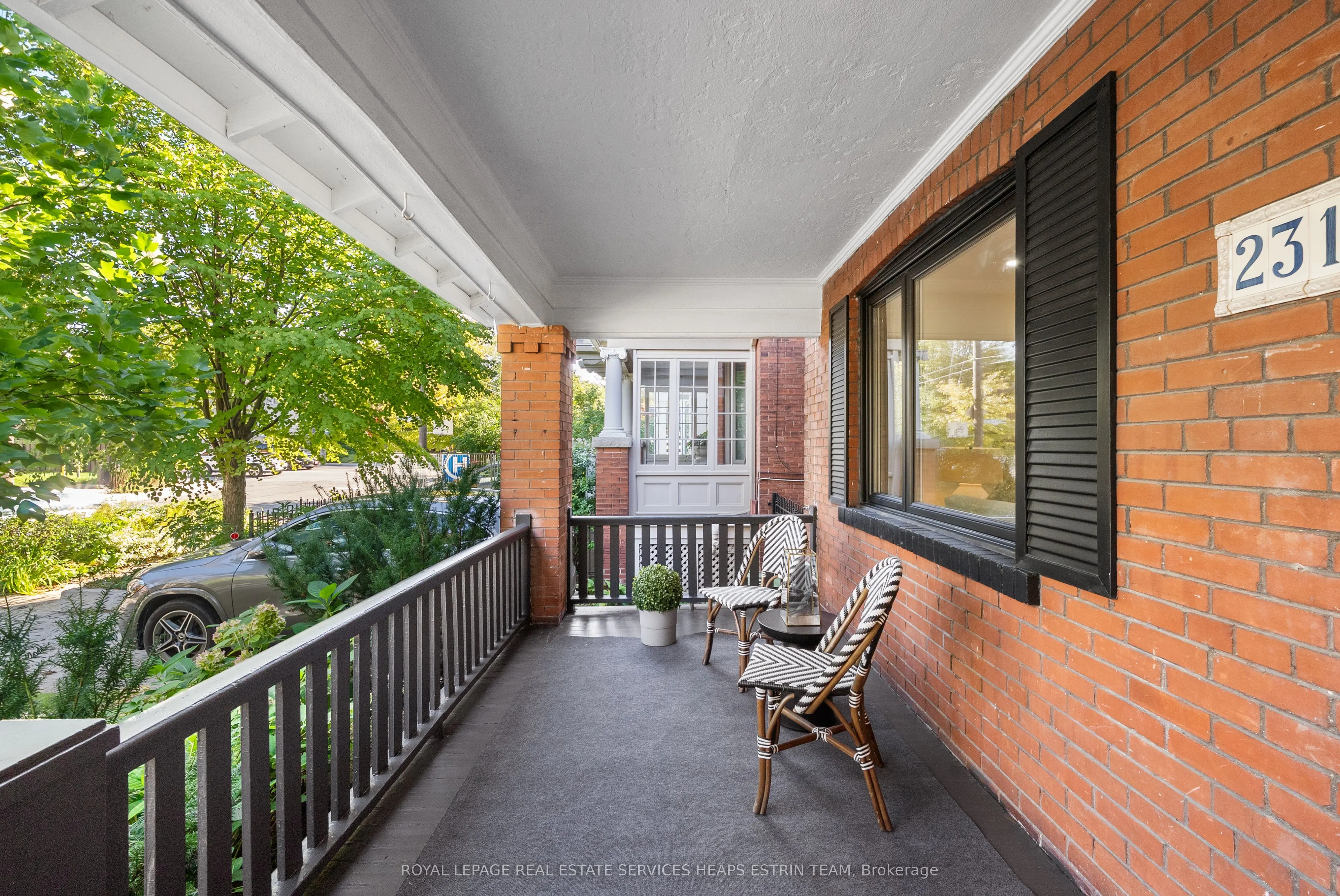 231 Heath Street E