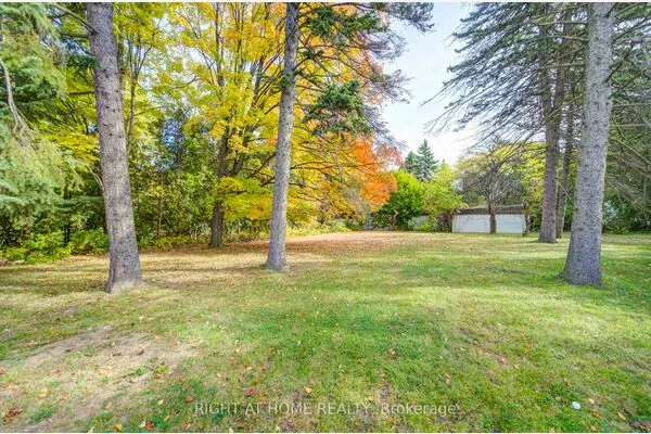 48 The Bridle Path