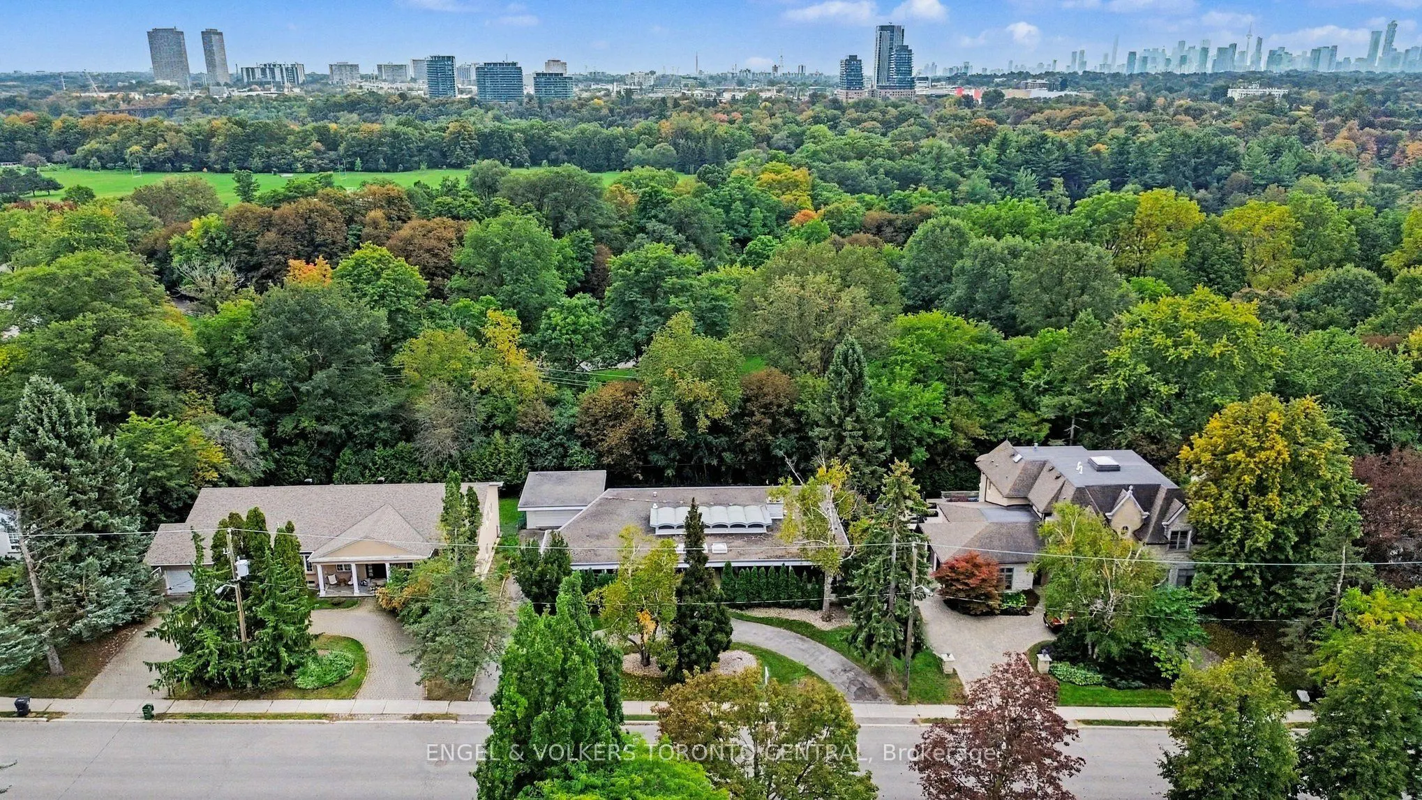 11 Suncrest Drive