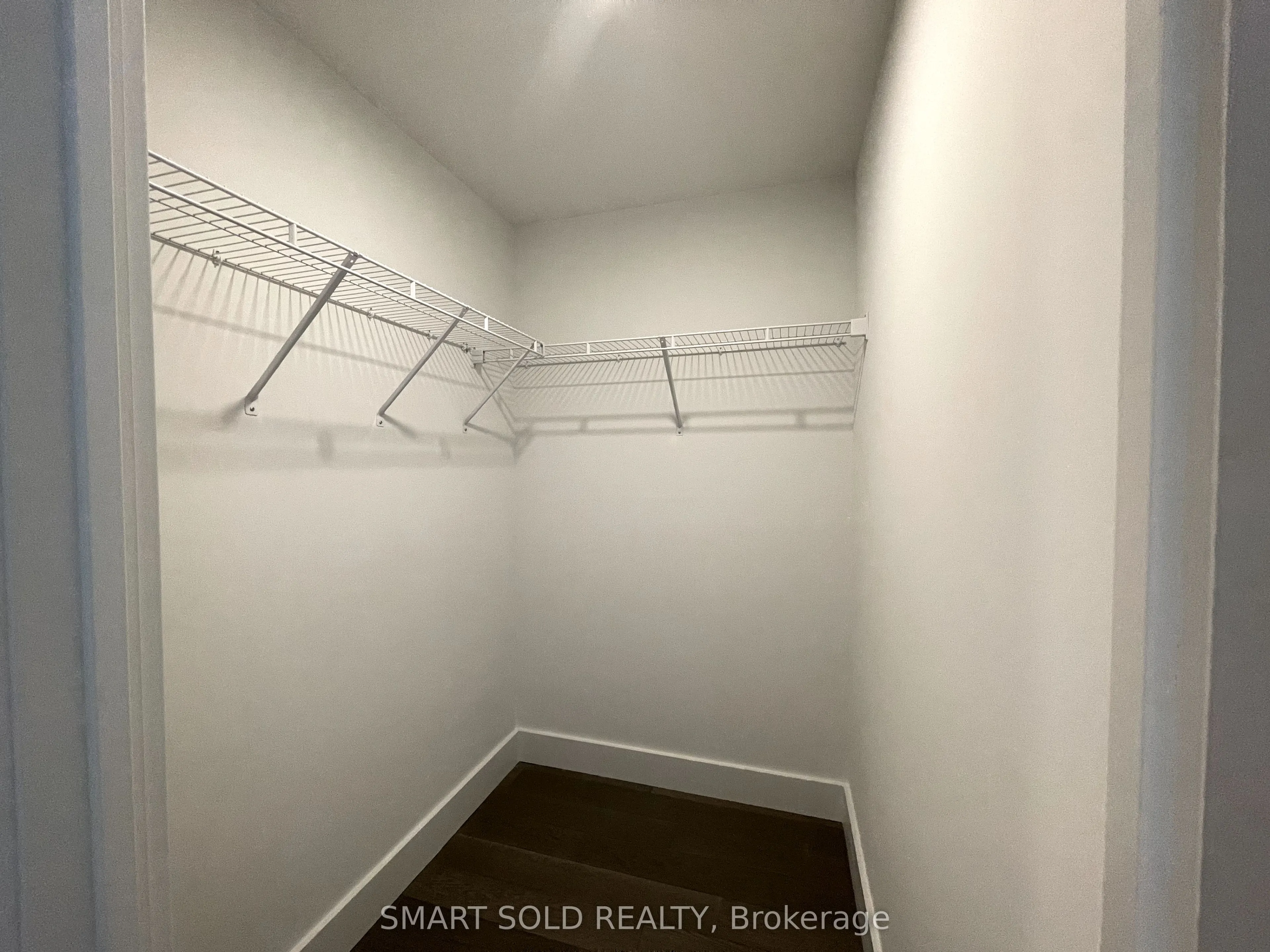 6 Greenbriar Road E #610