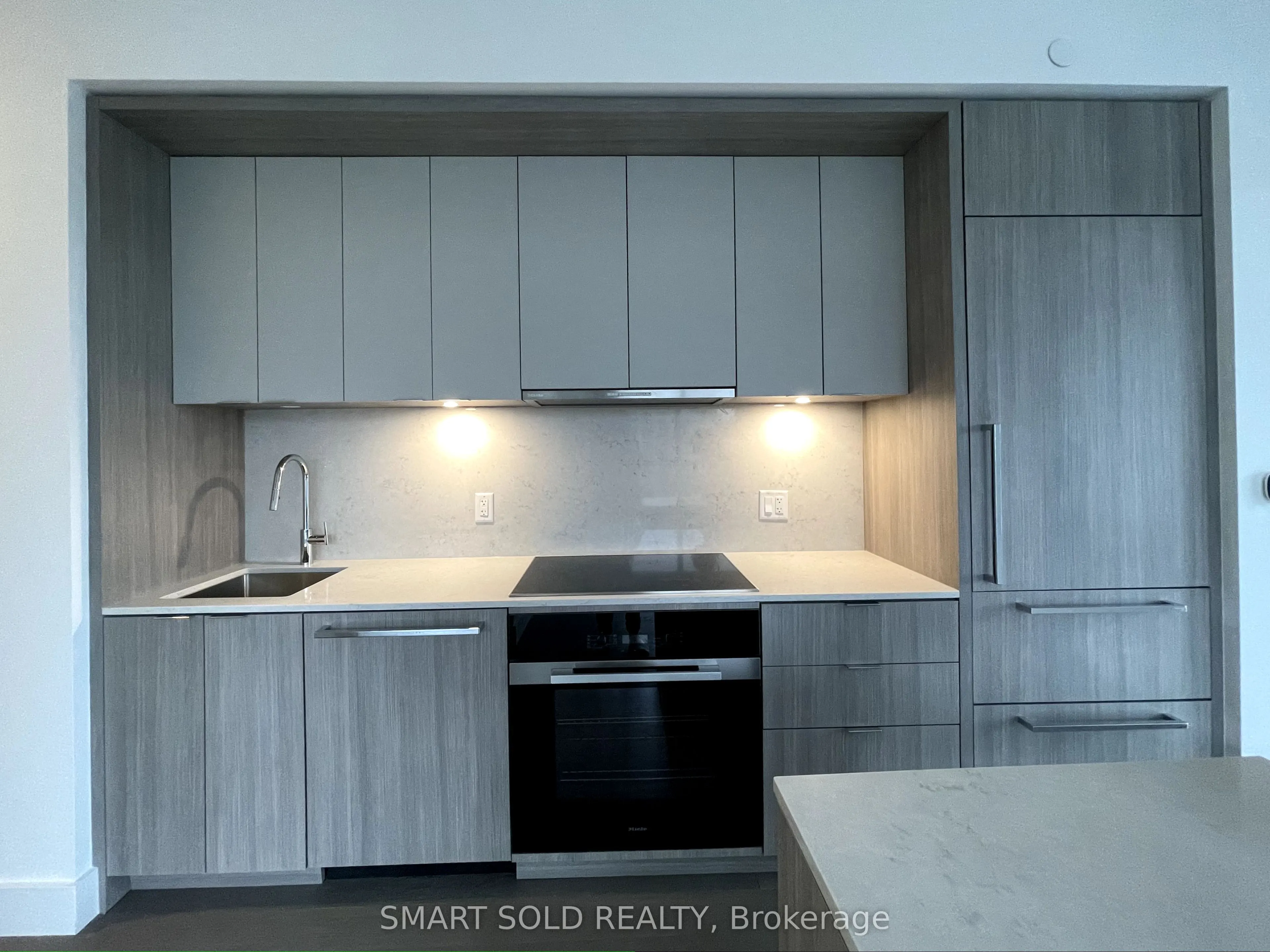 6 Greenbriar Road E #610