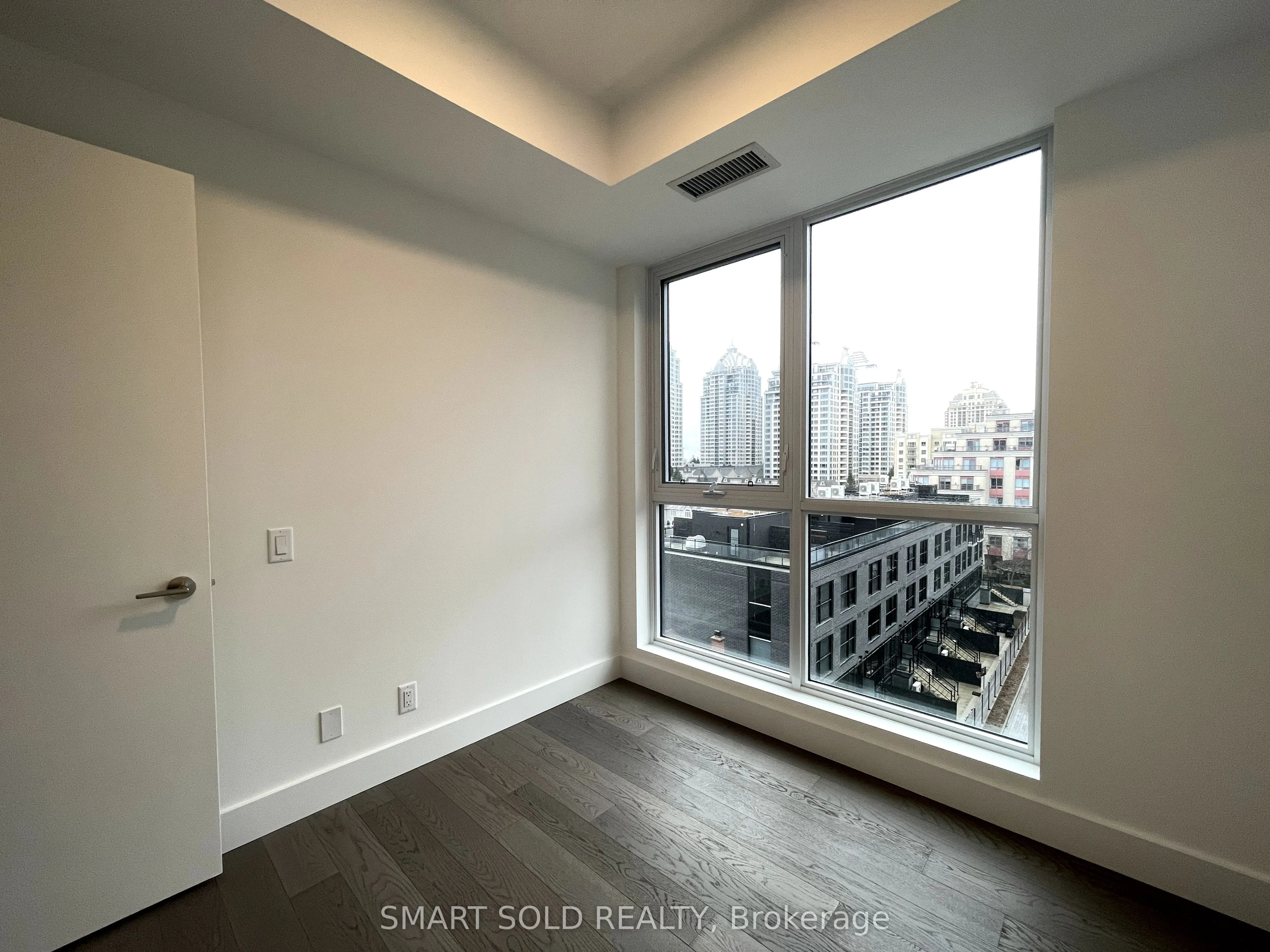 6 Greenbriar Road E #610