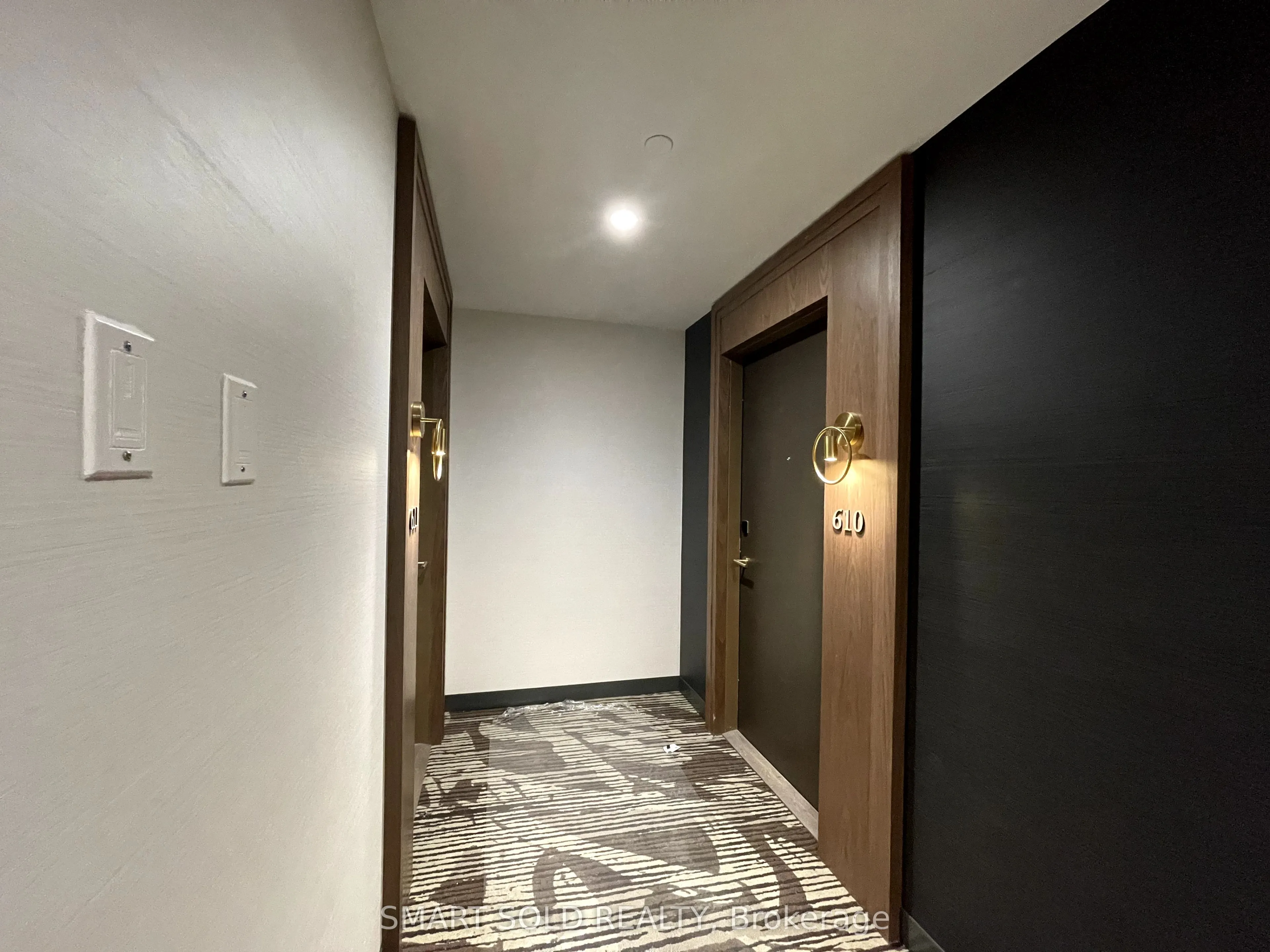 6 Greenbriar Road E #610