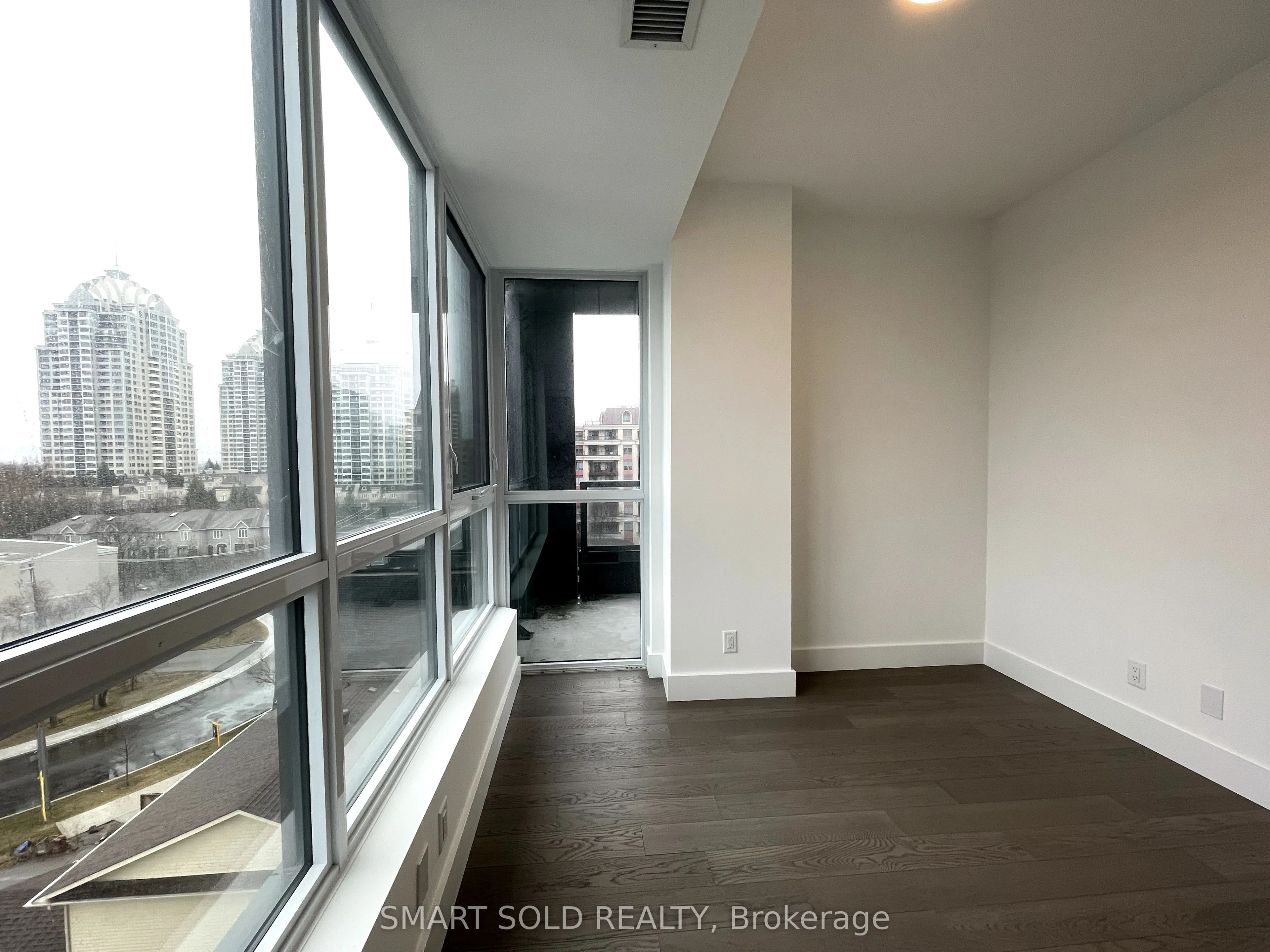6 Greenbriar Road E #610