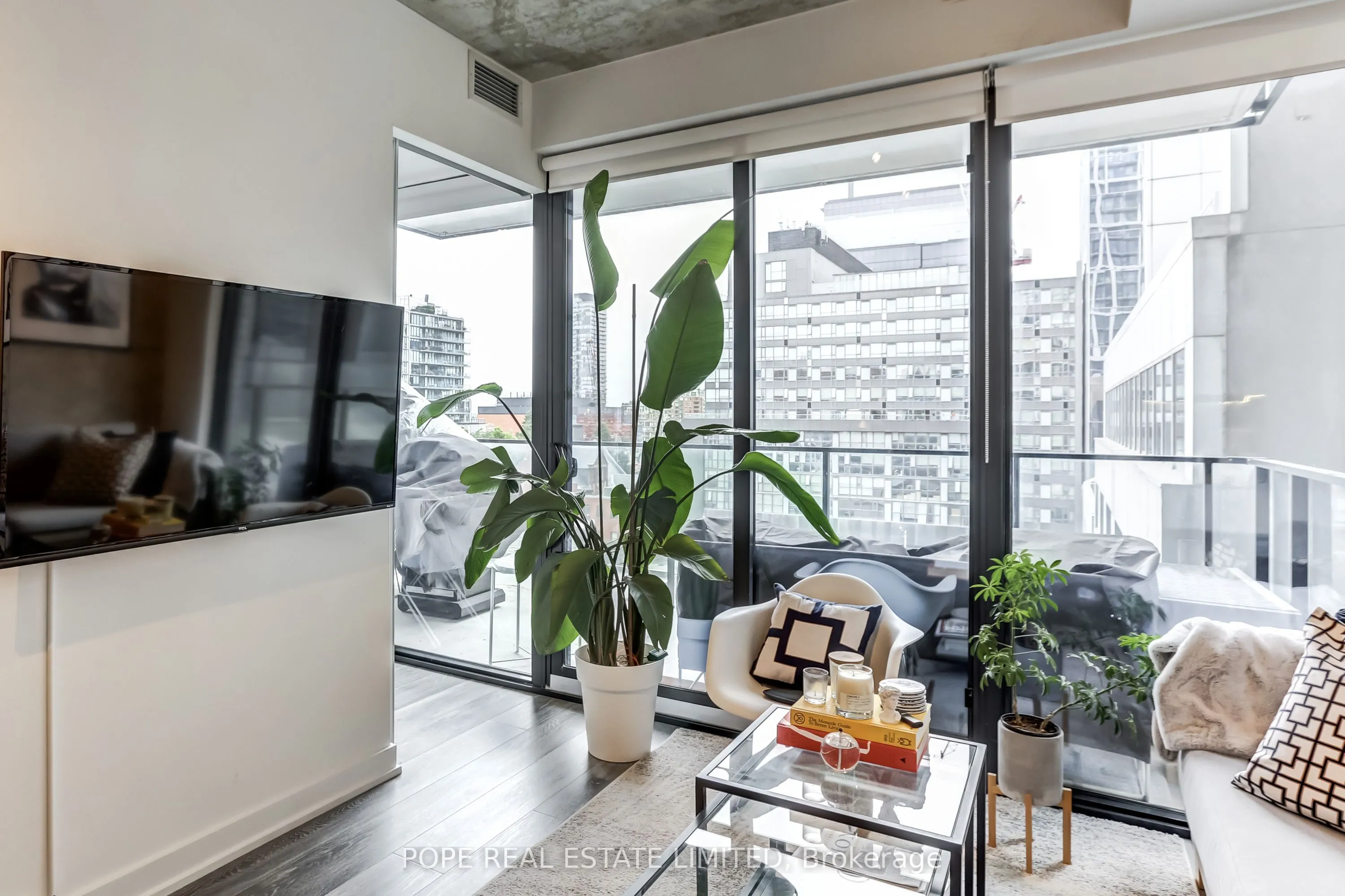 55 Ontario Street #608