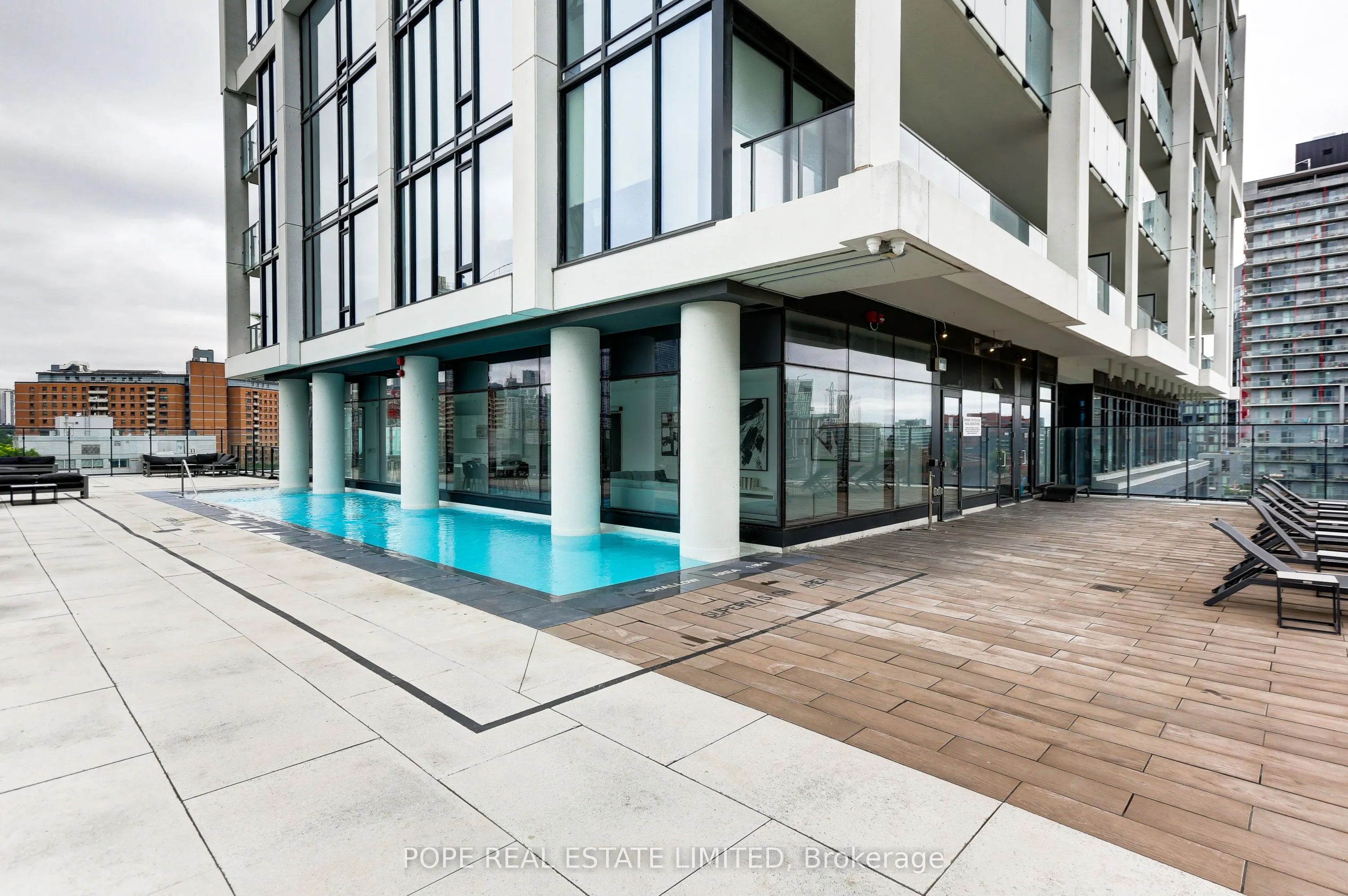 55 Ontario Street #608