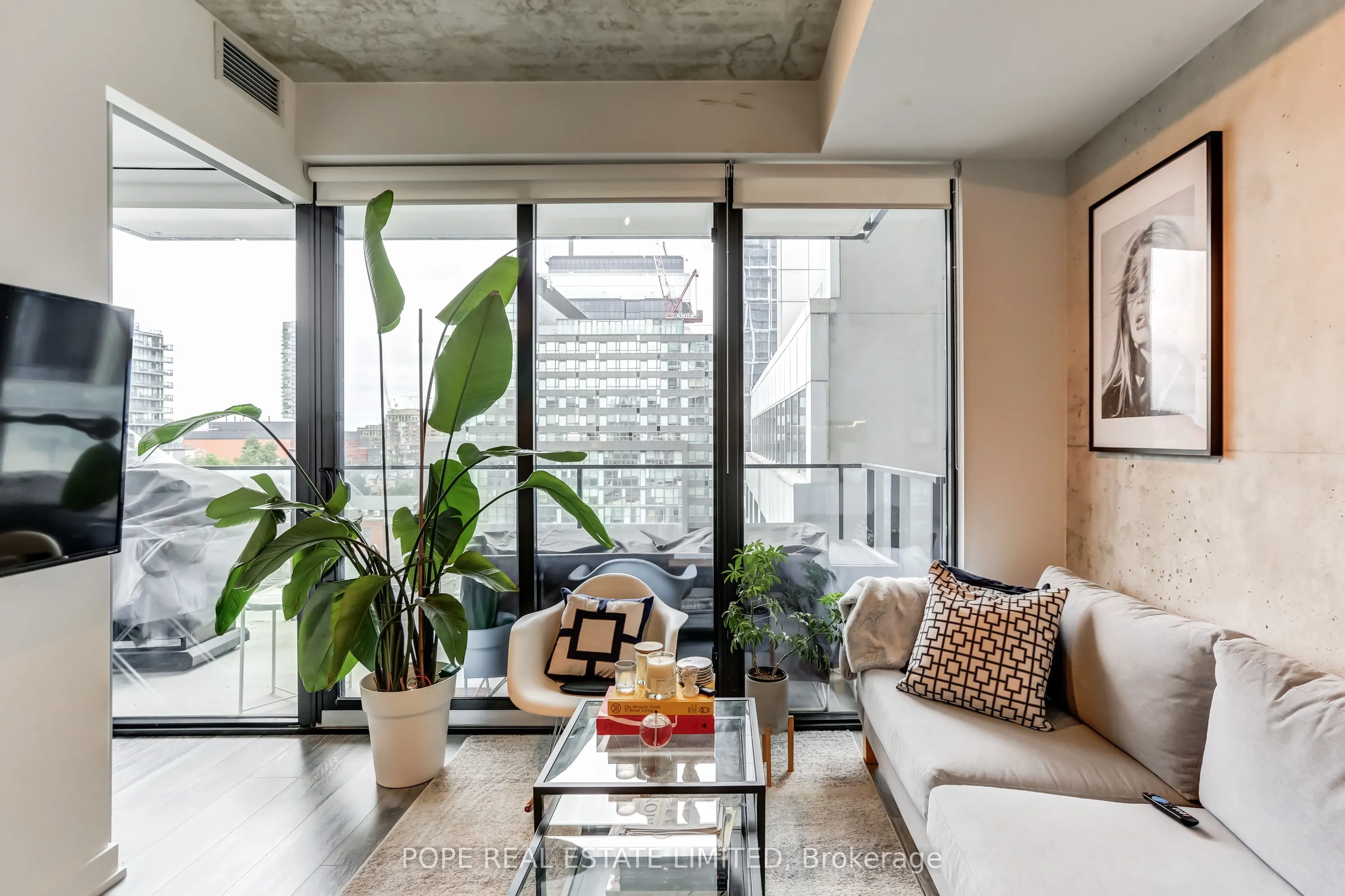 55 Ontario Street #608