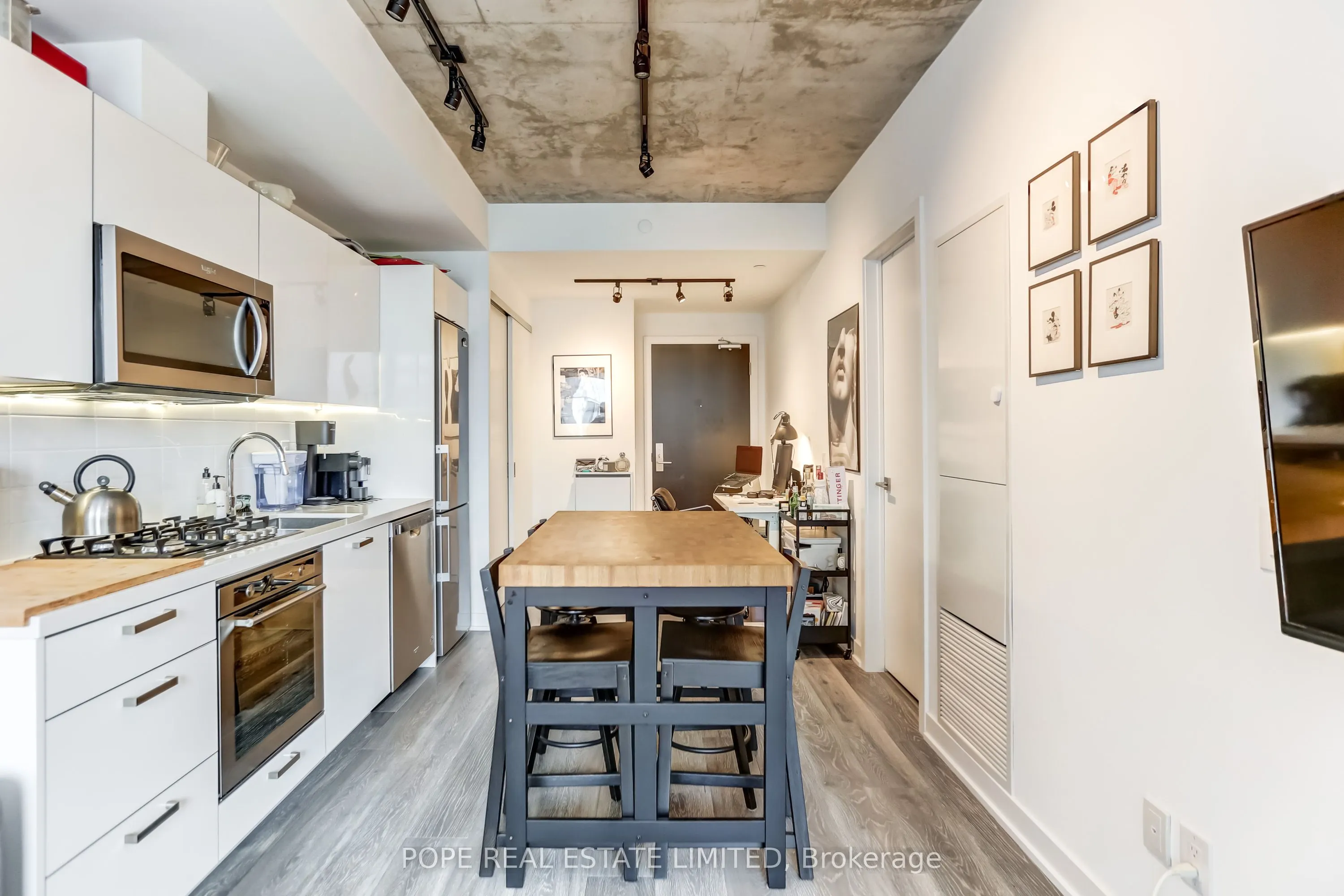 55 Ontario Street #608