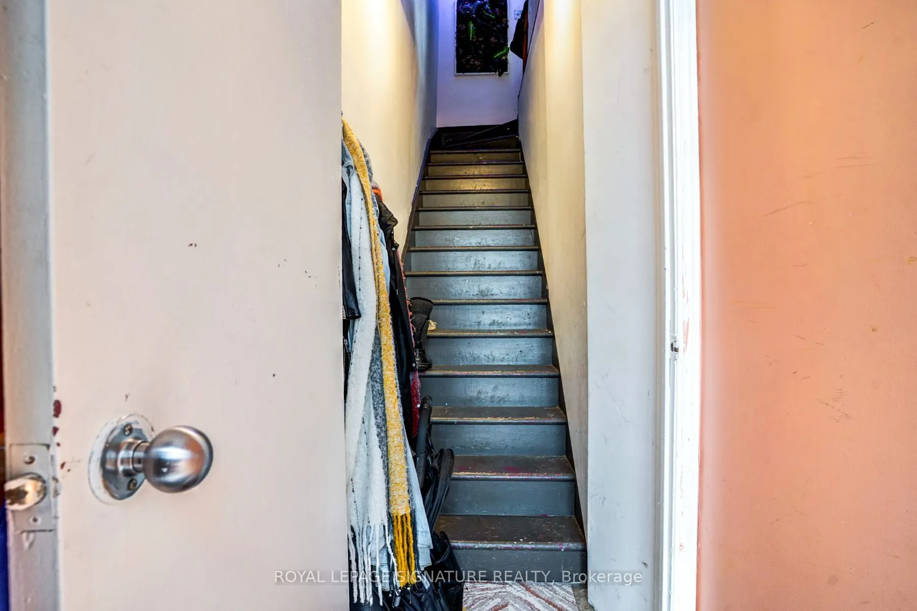 930 King Street W