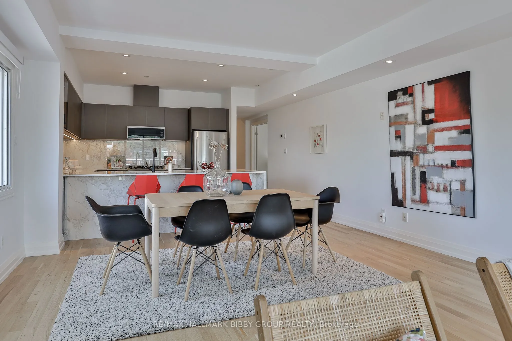 473 Dupont Street #7