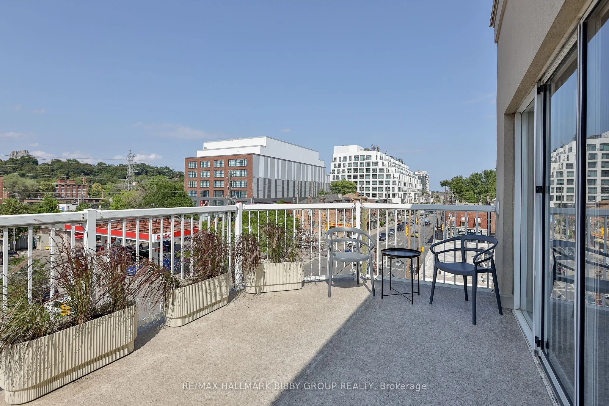 473 Dupont Street #7
