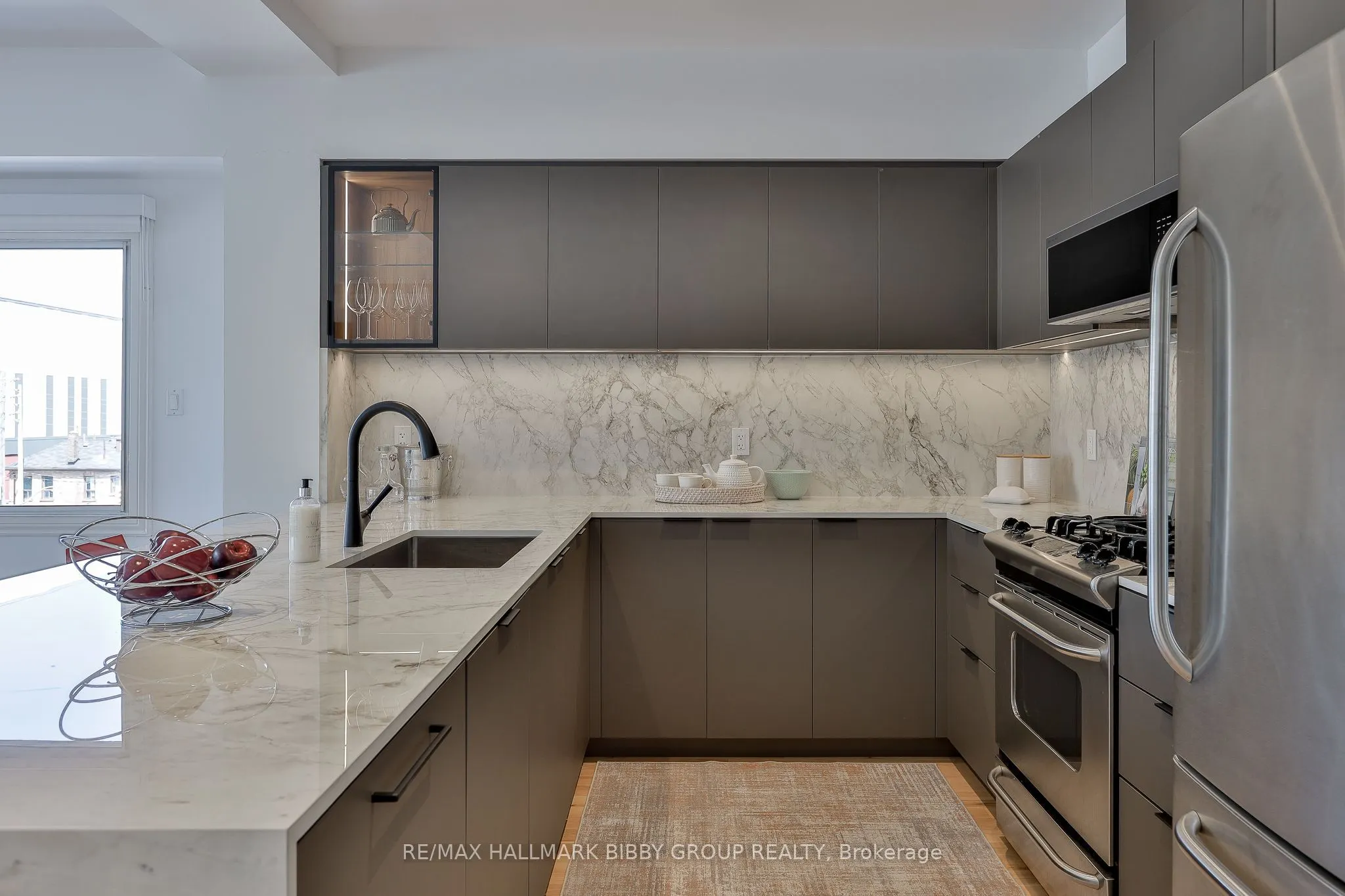 473 Dupont Street #7