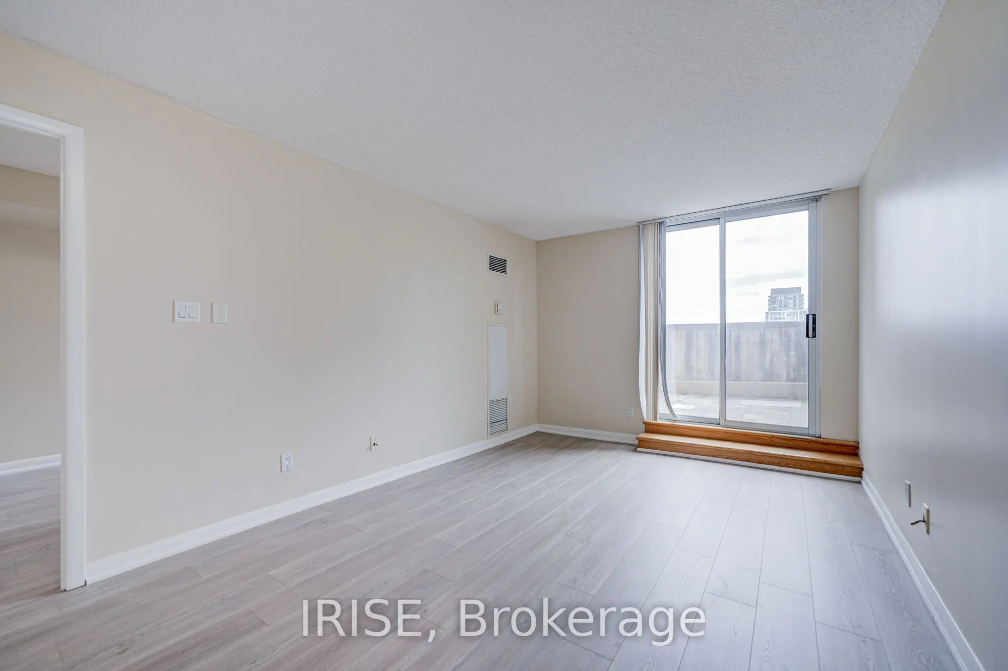 323 Richmond Street E #1017
