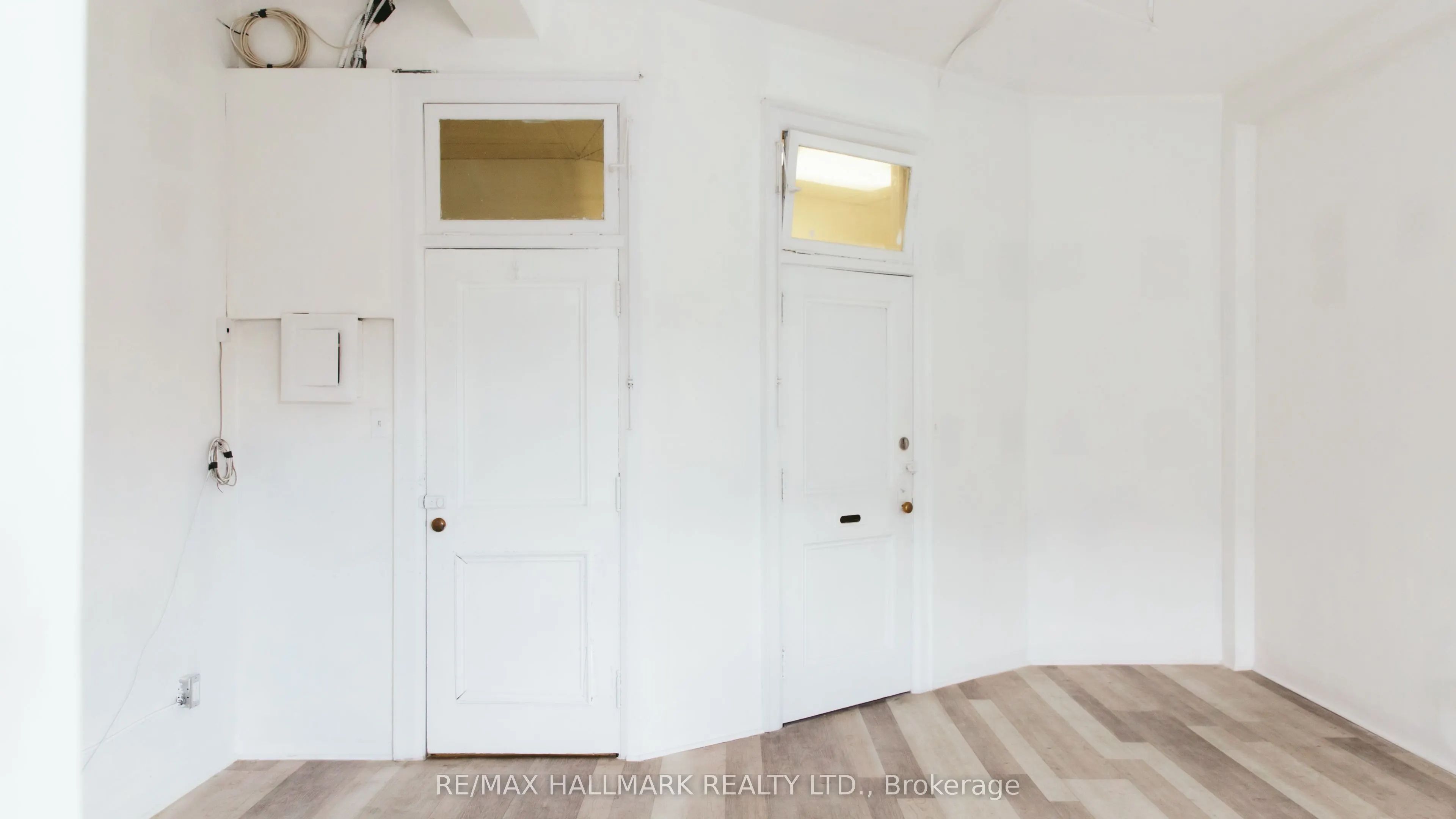 1041 Avenue Road #1