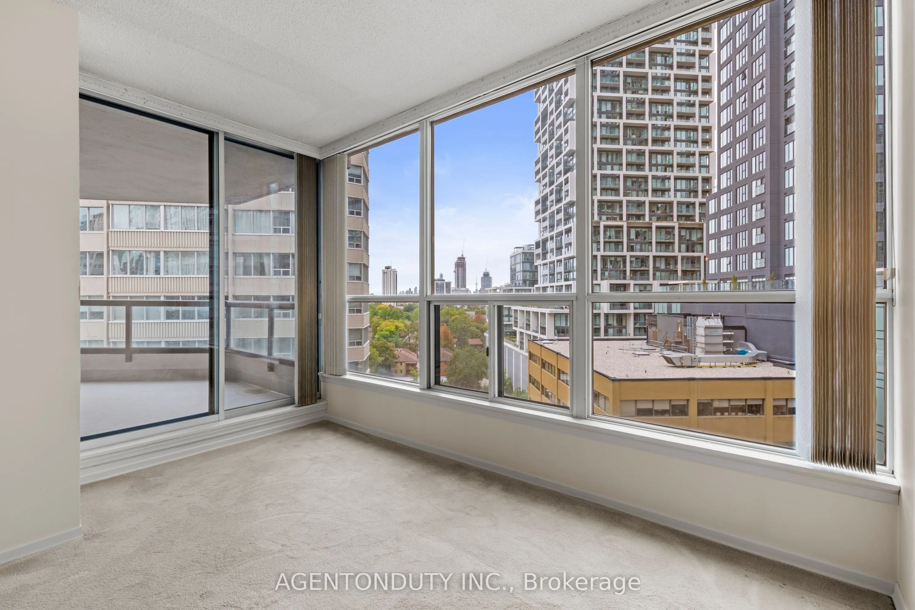 30 Holly Street #1003