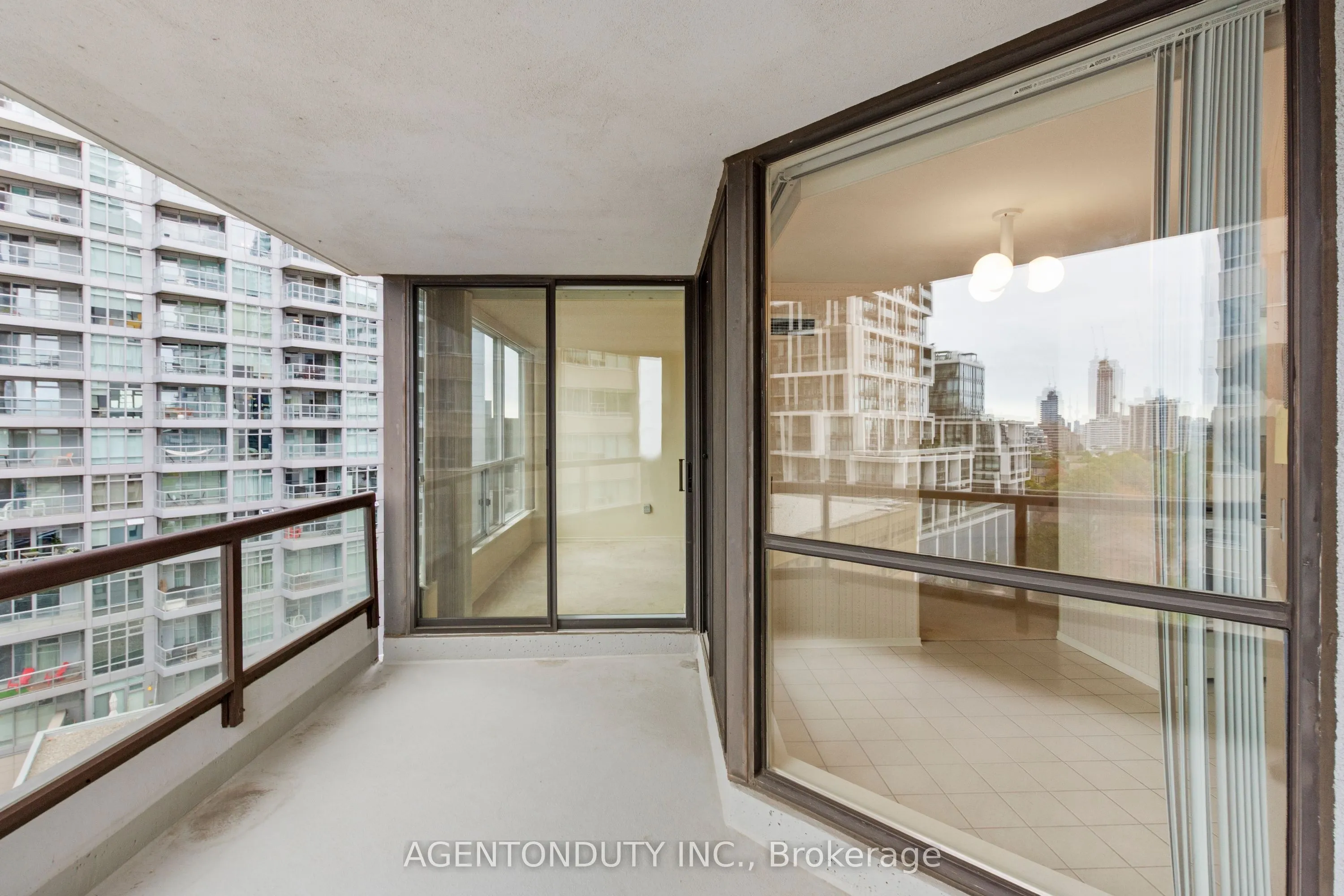 30 Holly Street #1003
