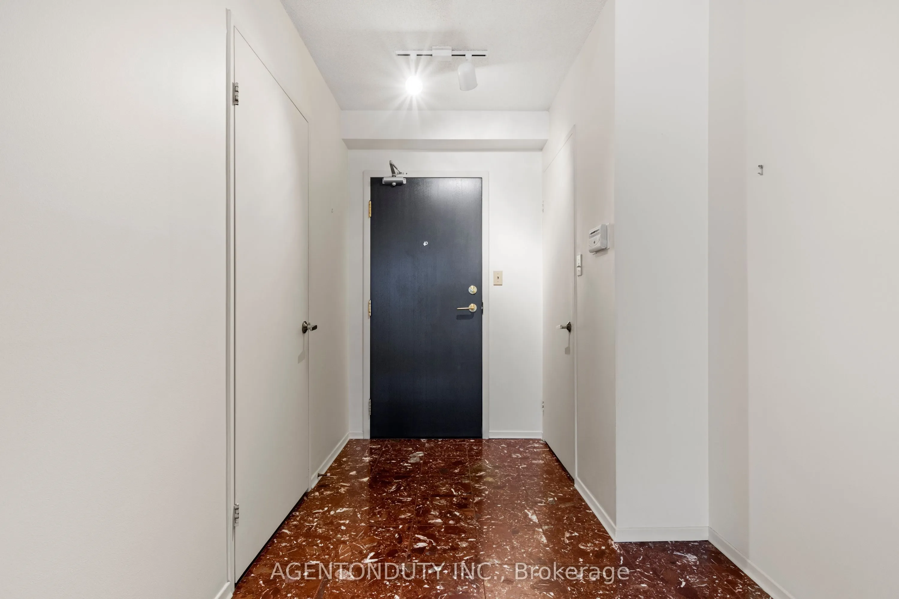 30 Holly Street #1003