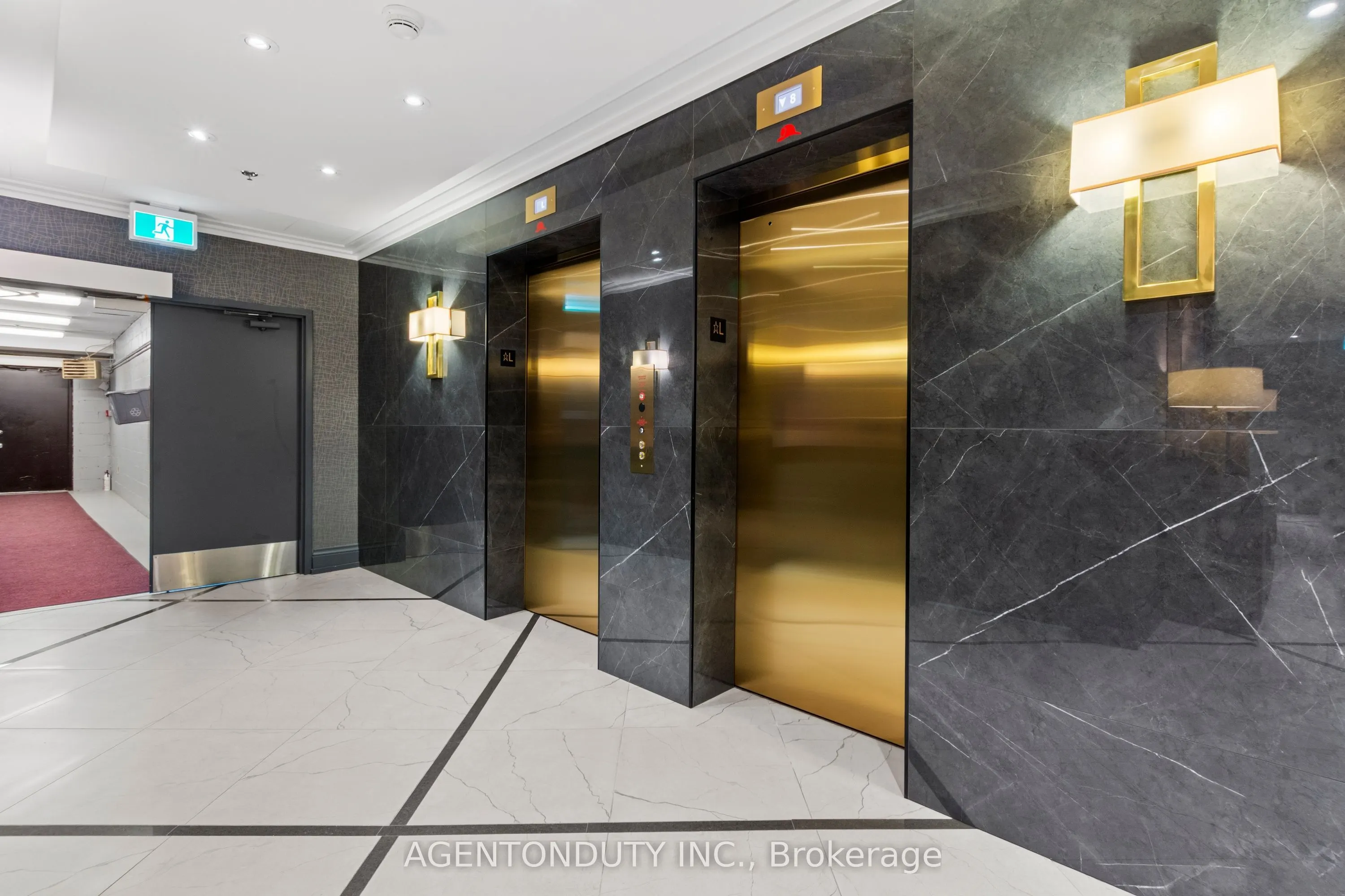 30 Holly Street #1003