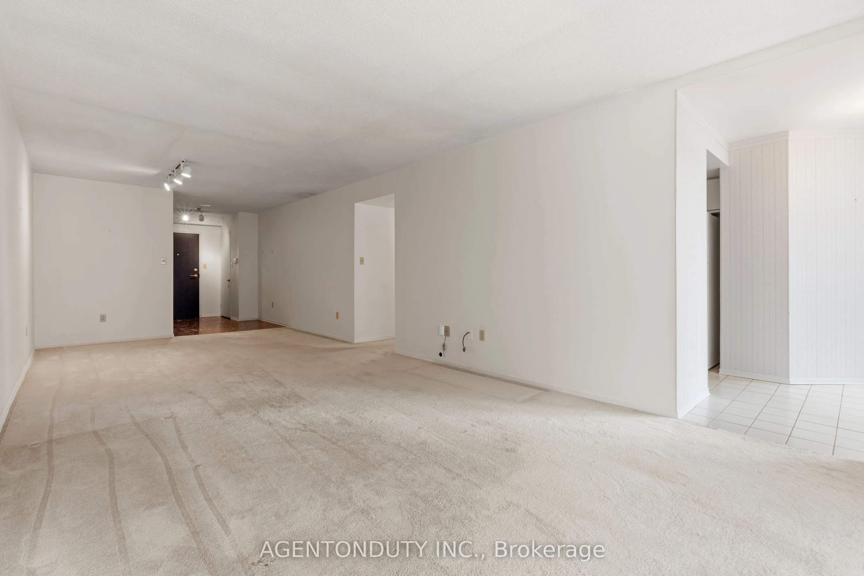 30 Holly Street #1003