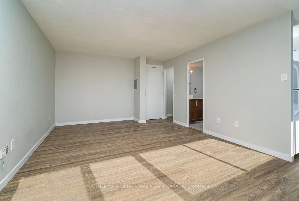 720 Spadina Avenue #1004